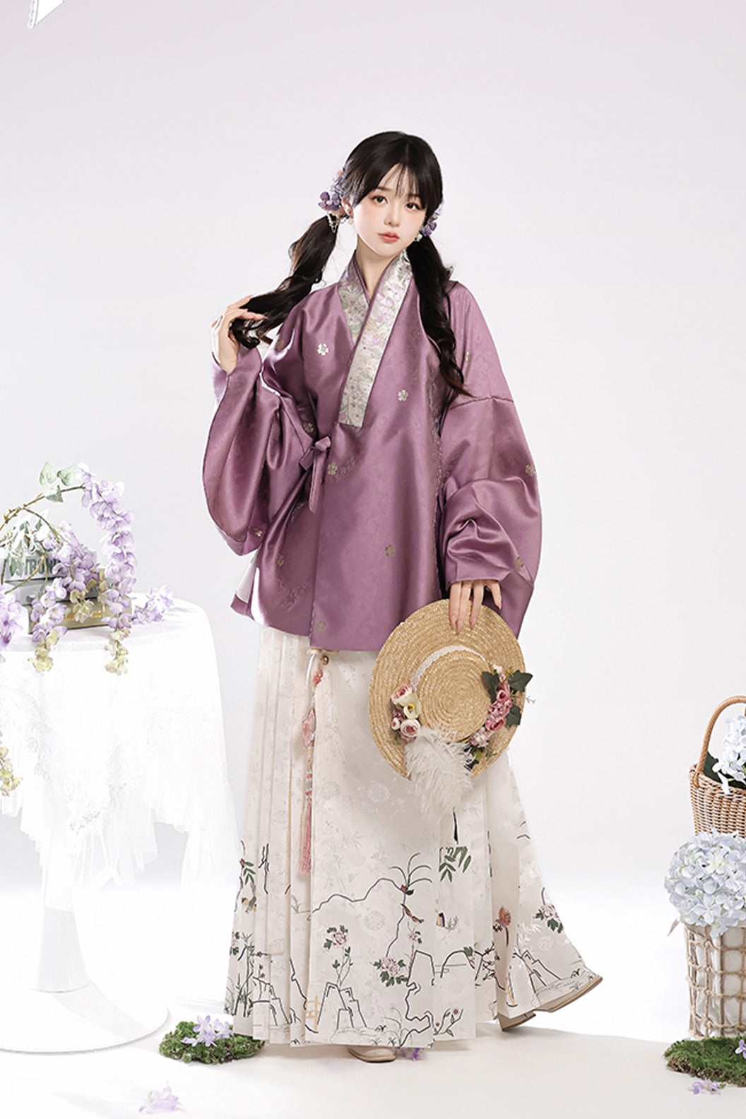 Ming Dynasty Multicolor Hanfu Dress Brocade Pipa Sleeves Ma Mianqun - baicaoxing 百草馨