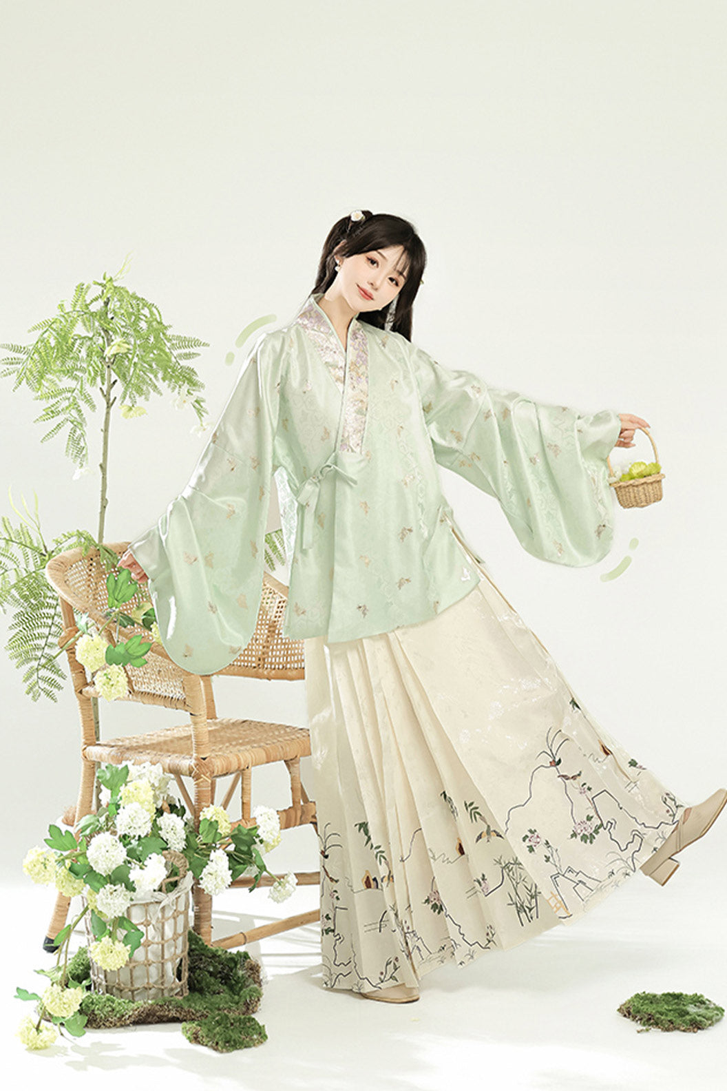 Ming Dynasty Multicolor Hanfu Dress Brocade Pipa Sleeves Ma Mianqun - baicaoxing 百草馨
