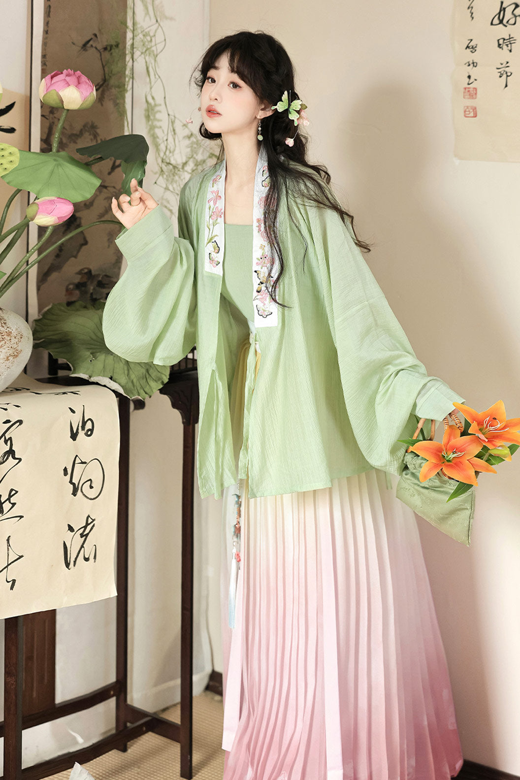 Ming Dynasty Pink Hanfu Dress Embroidery One Piece Pleated Skirt - huayan 花宴