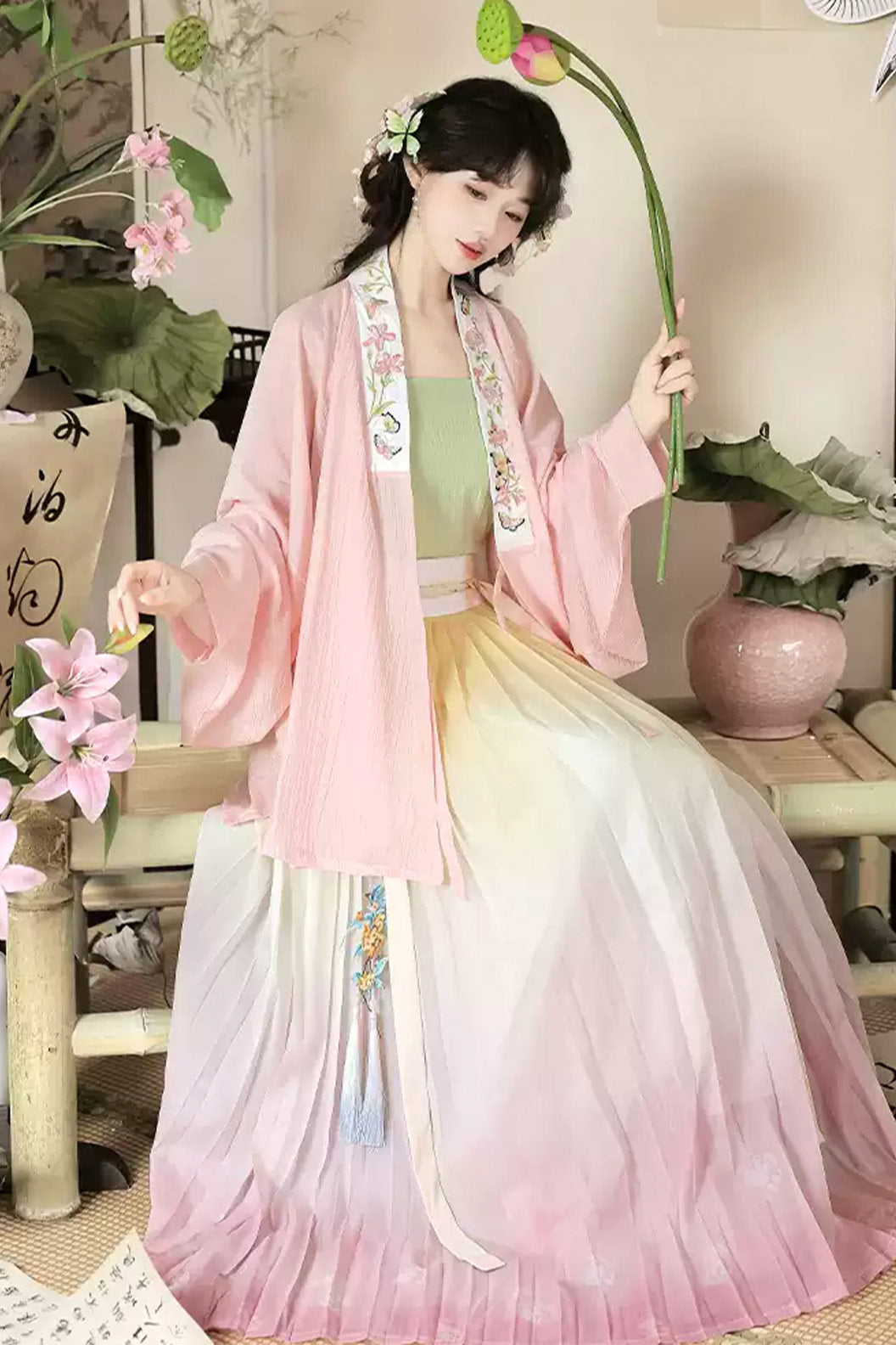Ming Dynasty Pink Hanfu Dress Embroidery One Piece Pleated Skirt - huayan 花宴