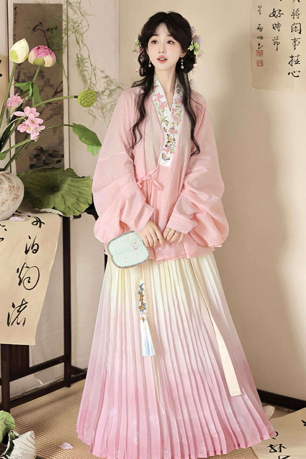 Ming Dynasty Pink Hanfu Dress Embroidery One Piece Pleated Skirt - huayan 花宴