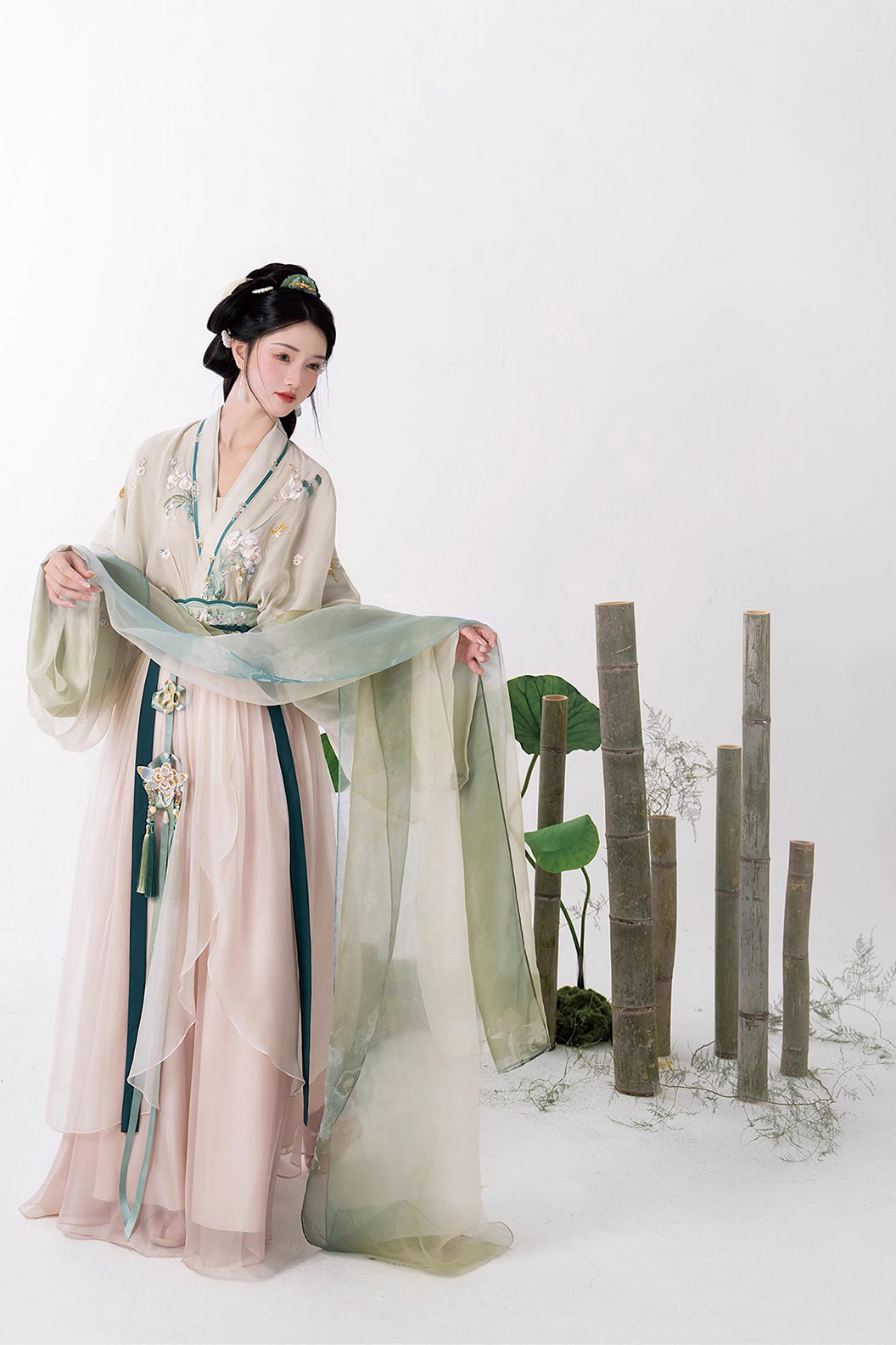 Ming Dynasty Pink Hanfu Dress with Maiden Style and One-Piece Po Skirt - yanliudu 烟柳渡