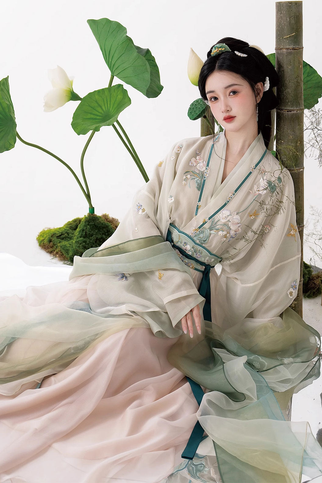 Ming Dynasty Pink Hanfu Dress with Maiden Style and One-Piece Po Skirt - yanliudu 烟柳渡