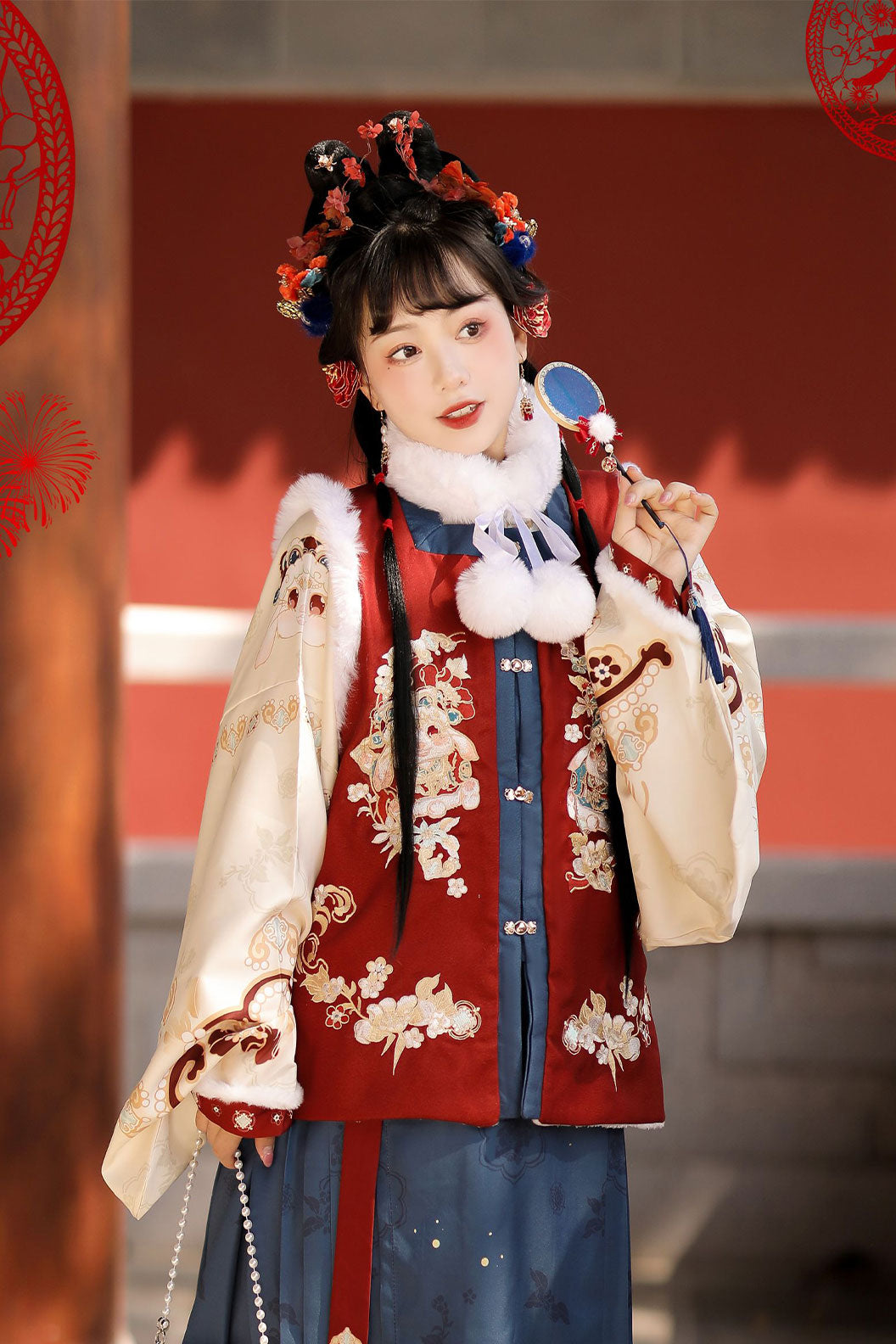 Ming Dynasty Red Hanfu Dress Square Neck Embroidery Bijia Ma Mian Skirt - futujiujiu 福兔啾啾