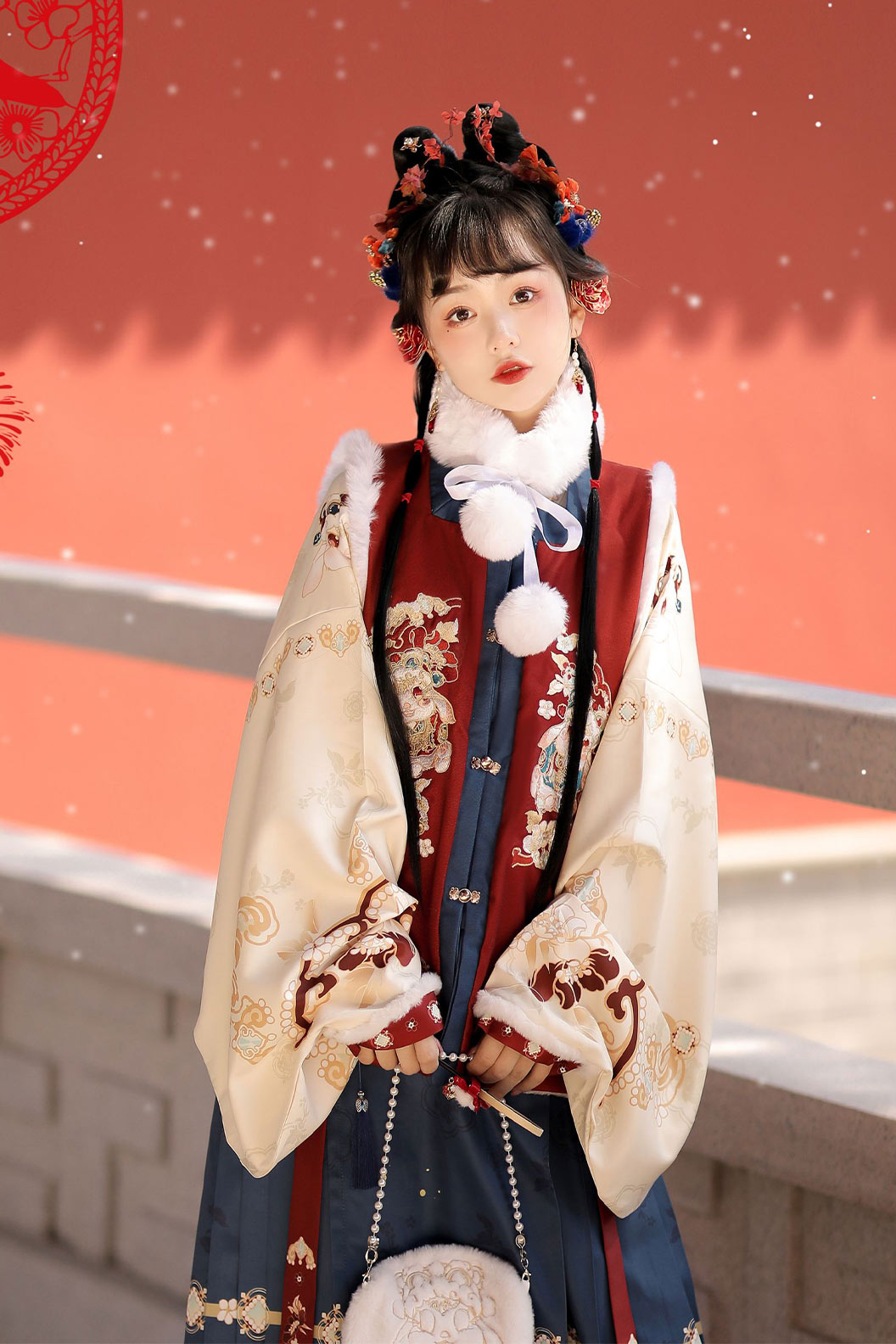 Ming Dynasty Red Hanfu Dress Square Neck Embroidery Bijia Ma Mian Skirt - futujiujiu 福兔啾啾