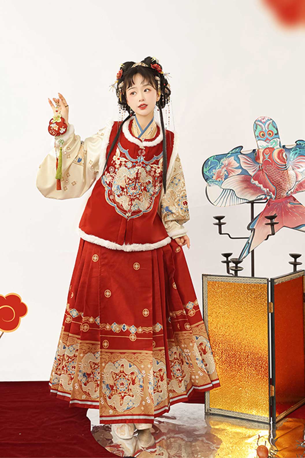 Ming Dynasty Red Hanfu Dress with Embroidered Ma Mian Qun For Chinese Style - xiaoshenlong 小神龙