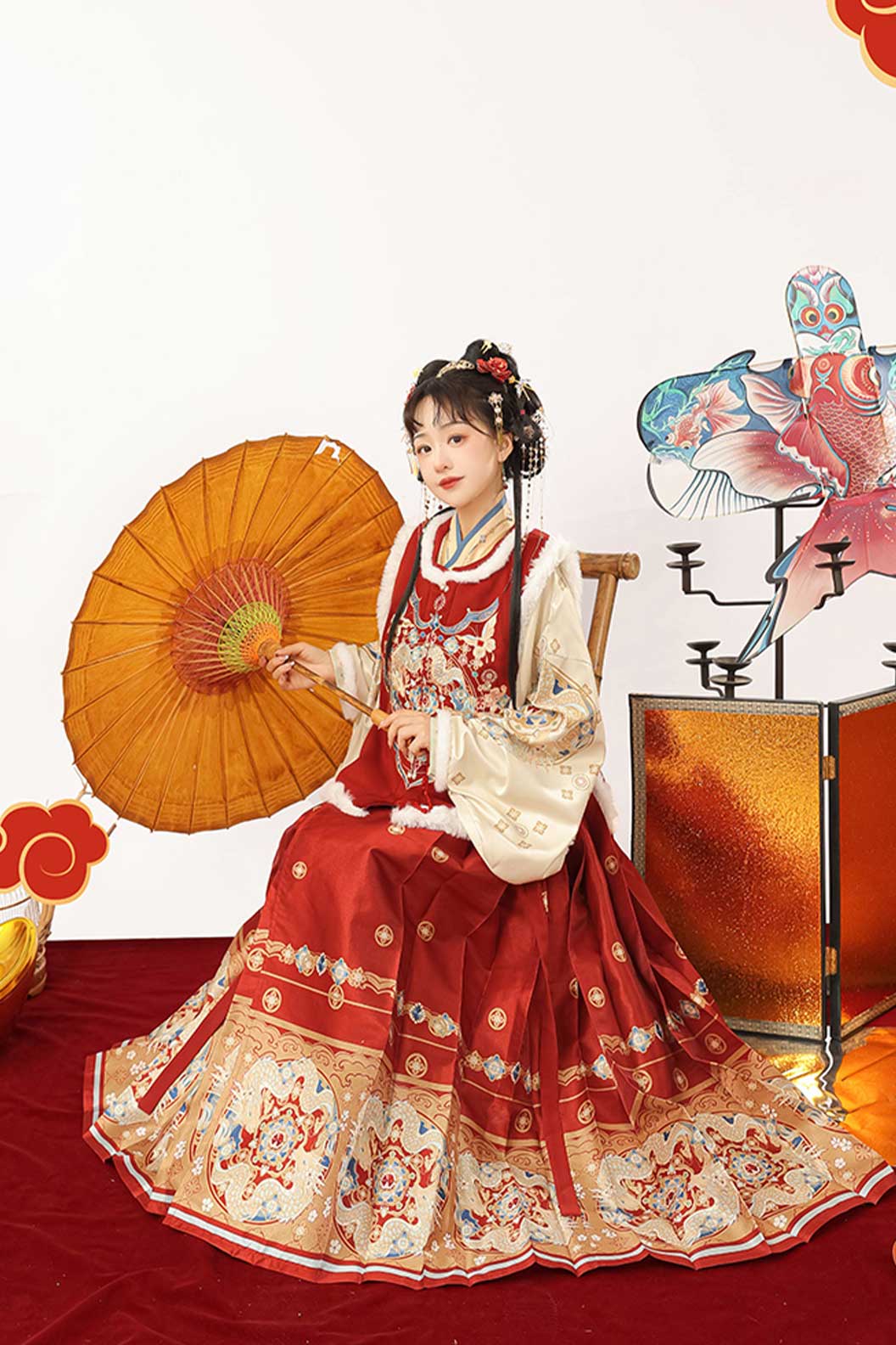 Ming Dynasty Red Hanfu Dress with Embroidered Ma Mian Qun For Chinese Style - xiaoshenlong 小神龙