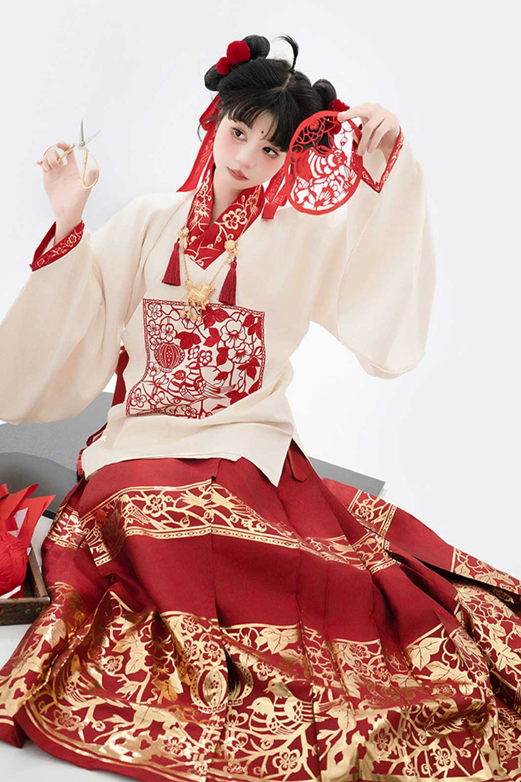 Ming Dynasty Red Hanfu Dress with Woven Gold Ma Mian Qun and Supplementary Robe - changle 长乐