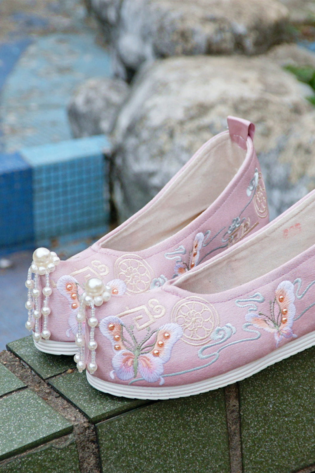 Embroidered Shoes Butterfly Ming Dynasty Cloth Shoes
