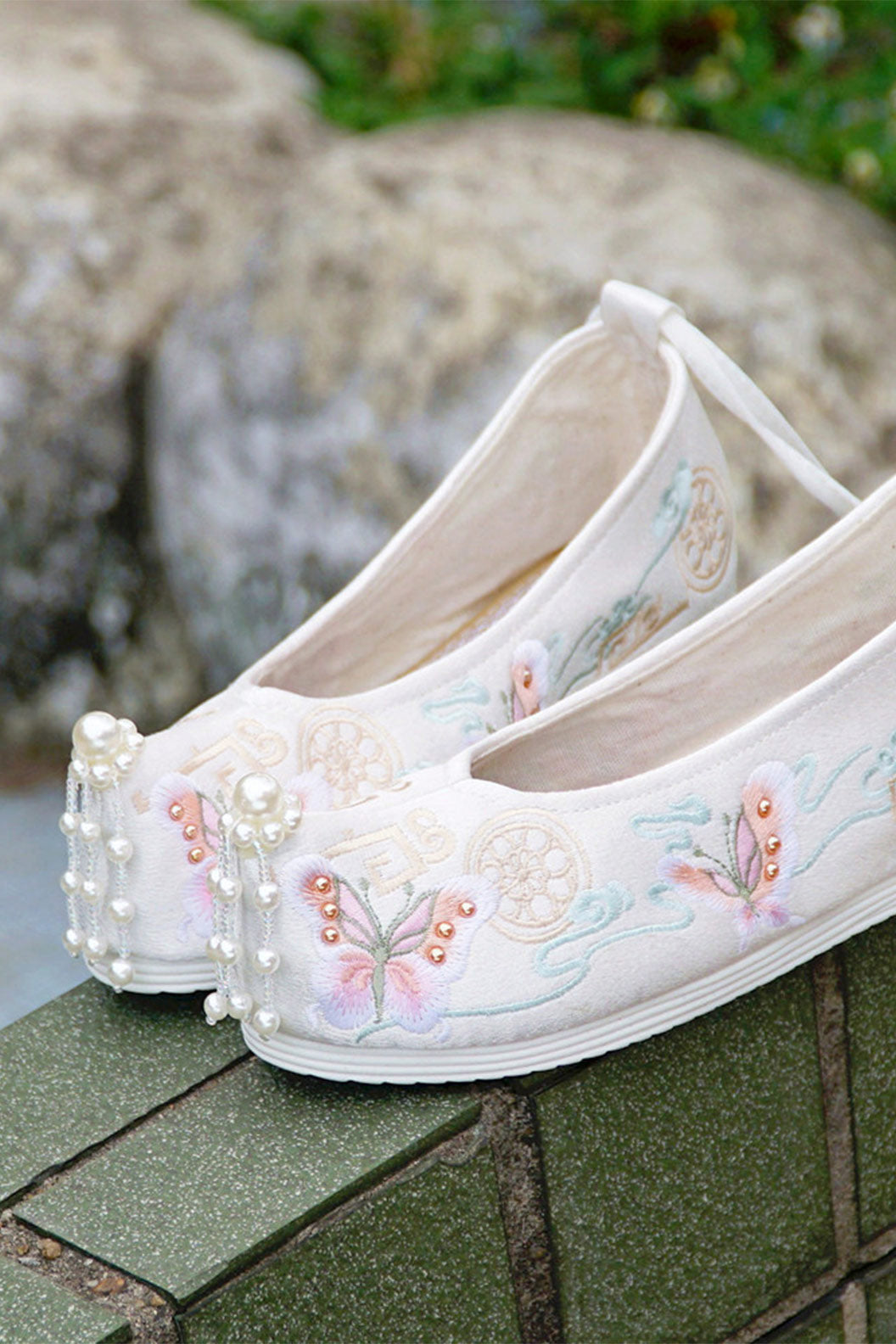 Embroidered Shoes Butterfly Ming Dynasty Cloth Shoes
