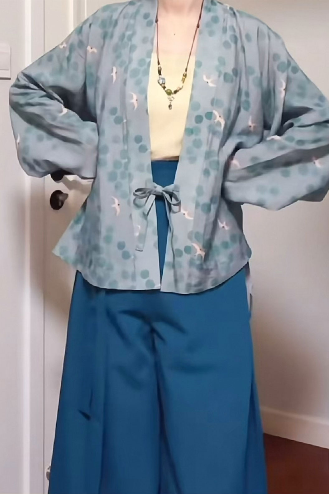 Modern Hanfu Blue with 3-Piece Set and Wide-Legged Pants - fuyuan 浮鸢