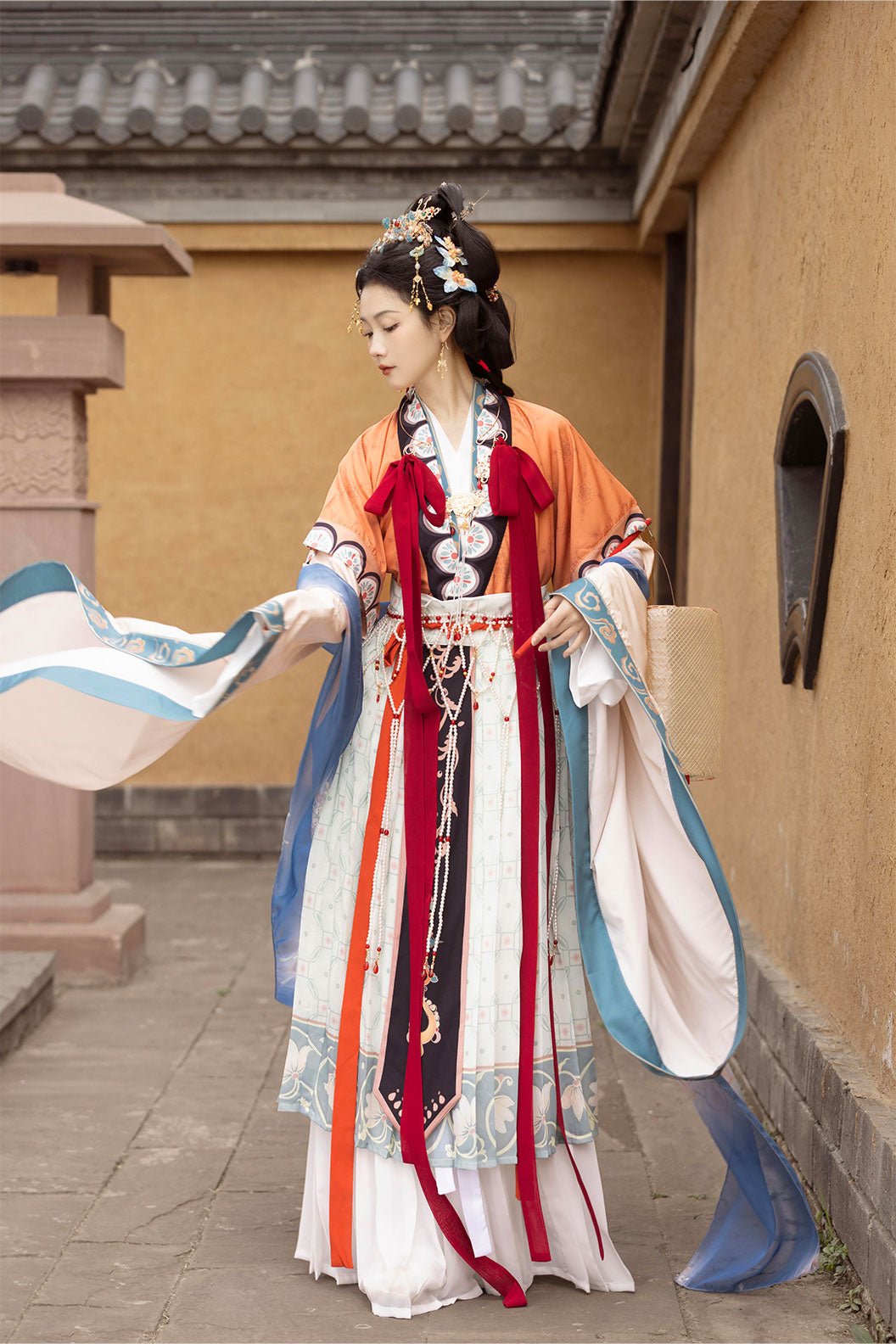 Modern Hanfu Green 6-Piece Set with Chinese Style and Luo Shen Theme - luoshen 洛神