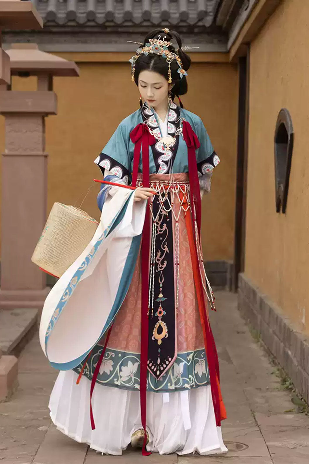 Modern Hanfu Green 6-Piece Set with Chinese Style and Luo Shen Theme - luoshen 洛神