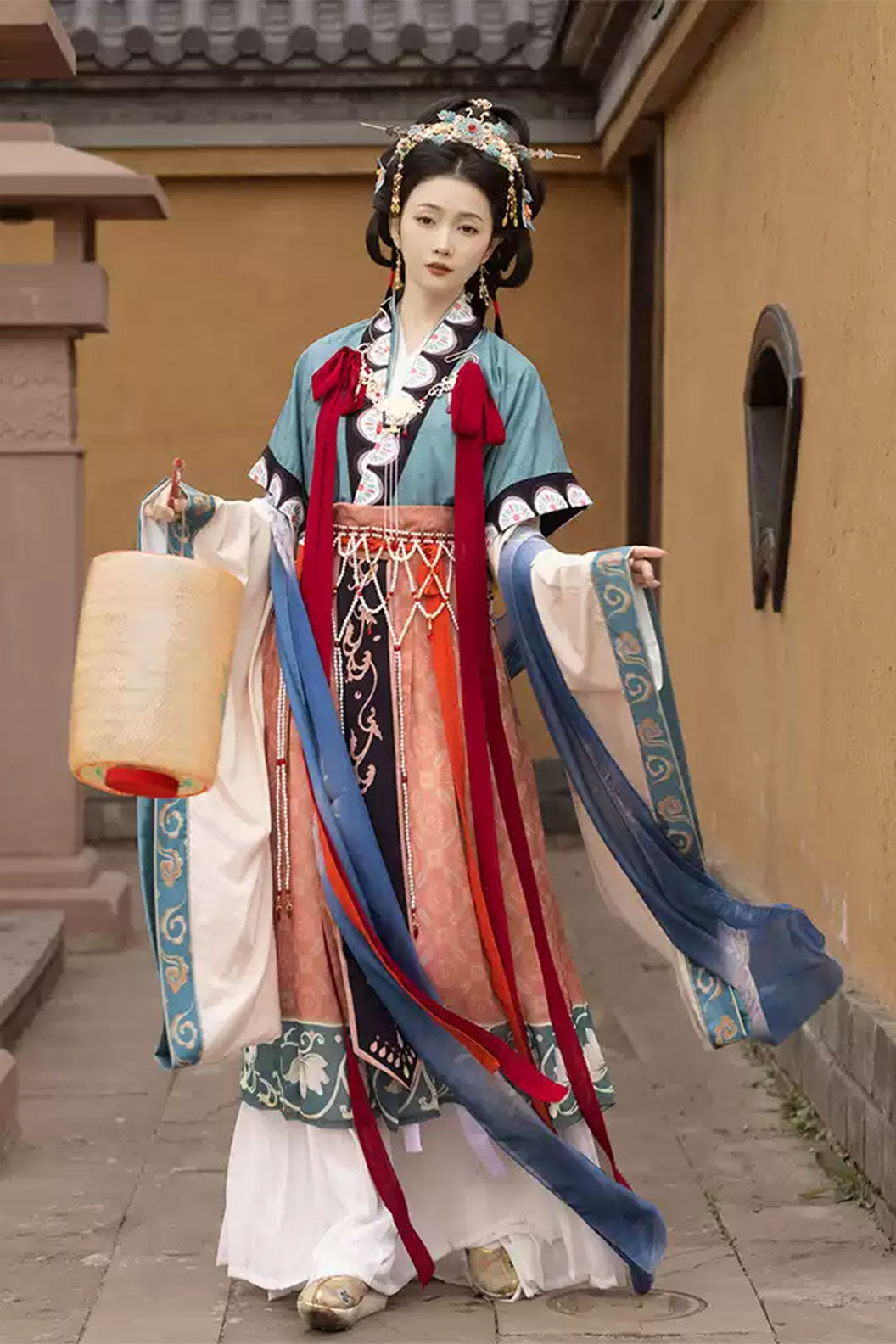 Modern Hanfu Green 6-Piece Set with Chinese Style and Luo Shen Theme - luoshen 洛神
