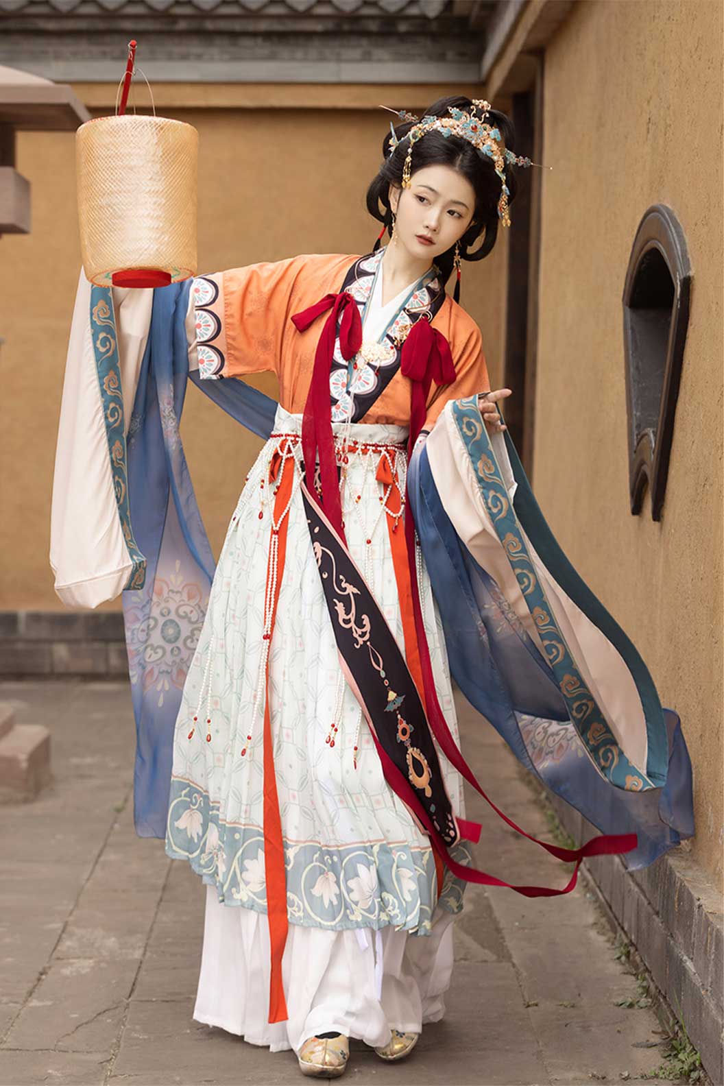 Modern Hanfu Green 6-Piece Set with Chinese Style and Luo Shen Theme - luoshen 洛神