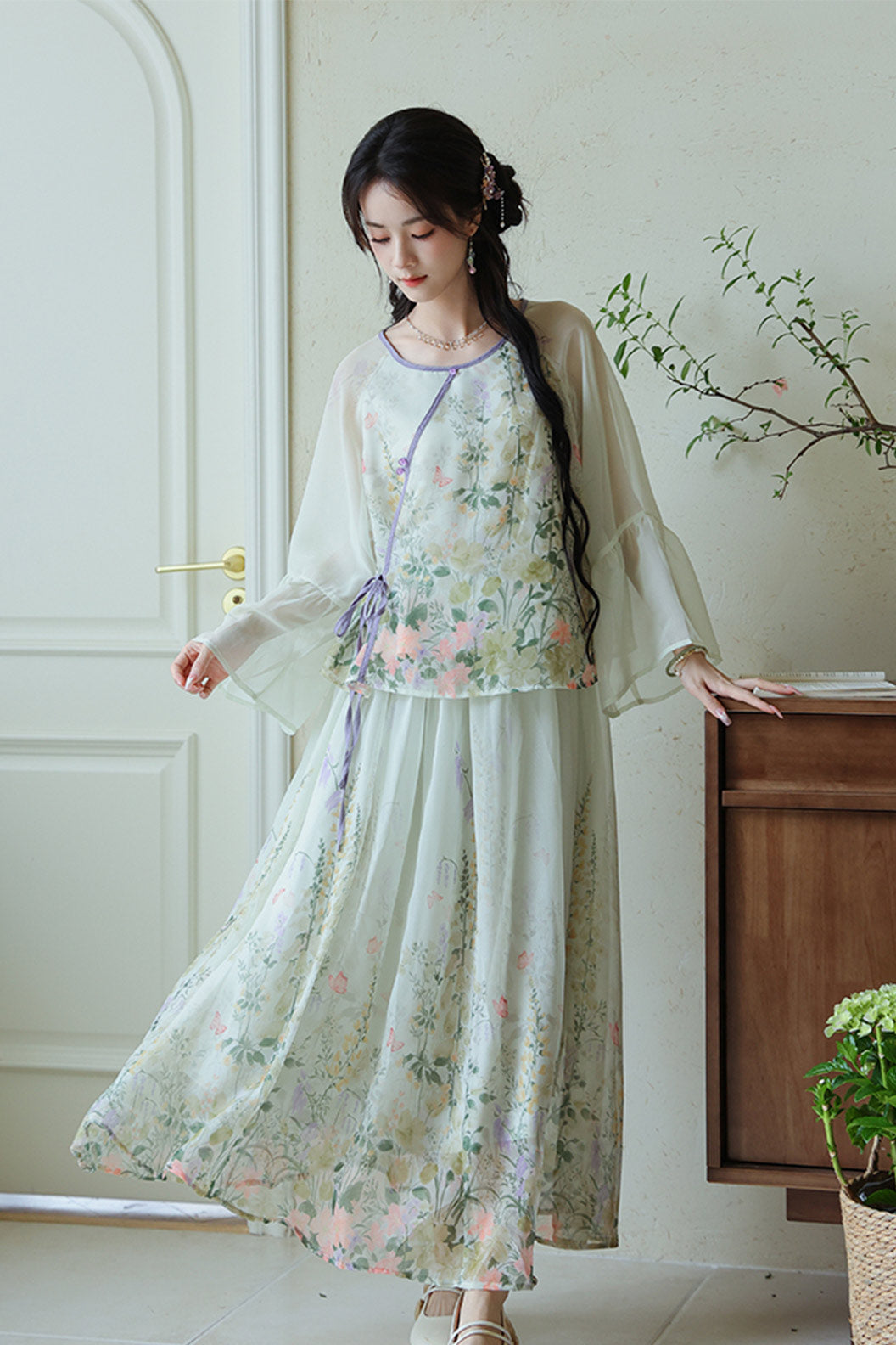 Modern Hanfu Outfit Embroidered Tea White Dress - lvqihuaying 绿绮花影