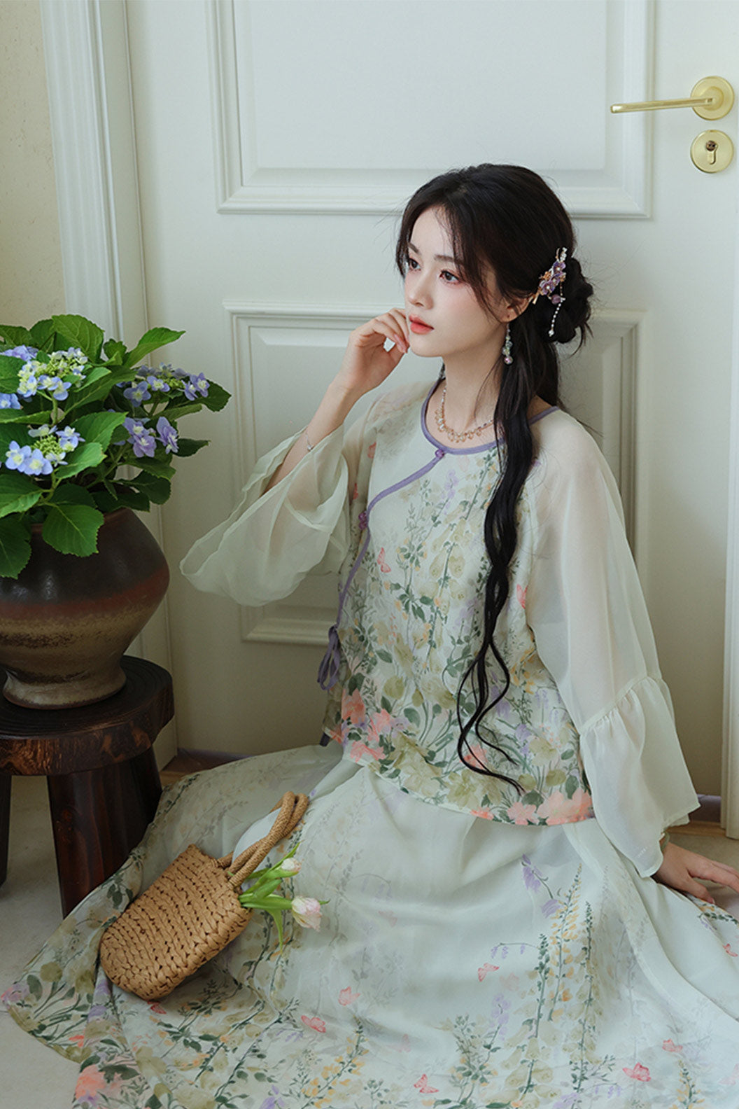 Modern Hanfu Outfit Embroidered Tea White Dress - lvqihuaying 绿绮花影