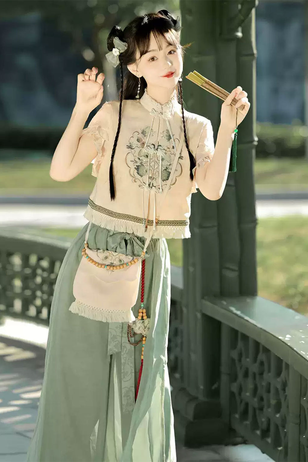 Modern Hanfu with Green Lantern Pants in Chinese Traditional Style - xunyao 寻瑶