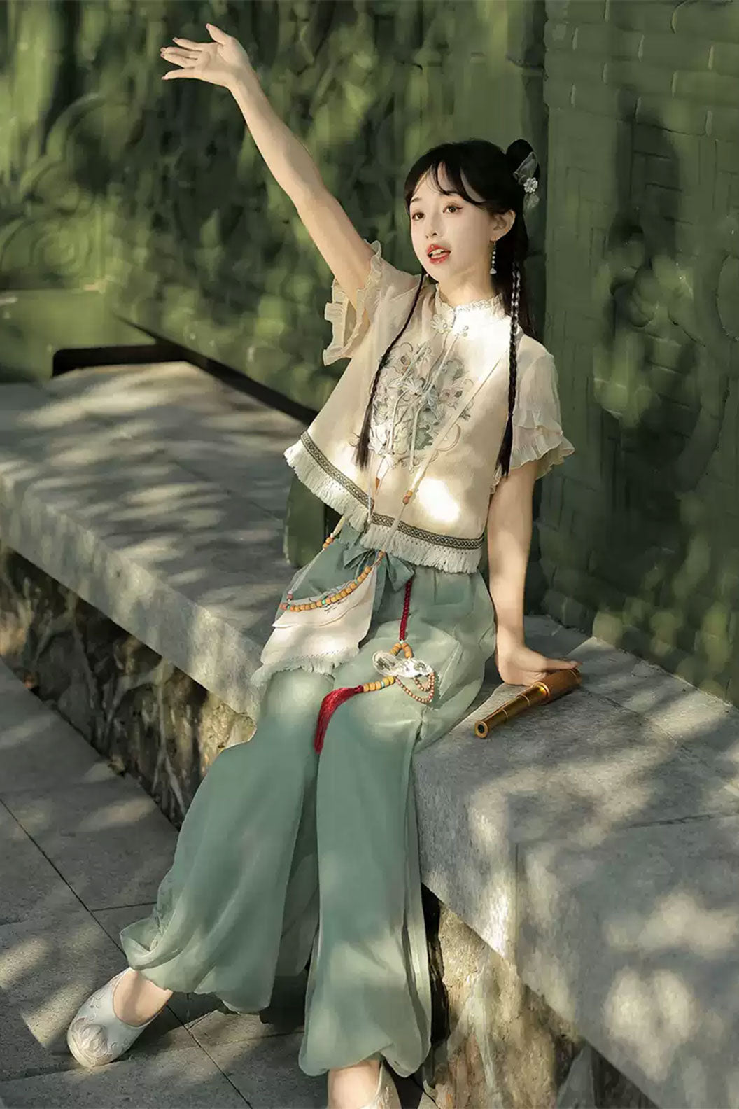 Modern Hanfu with Green Lantern Pants in Chinese Traditional Style - xunyao 寻瑶