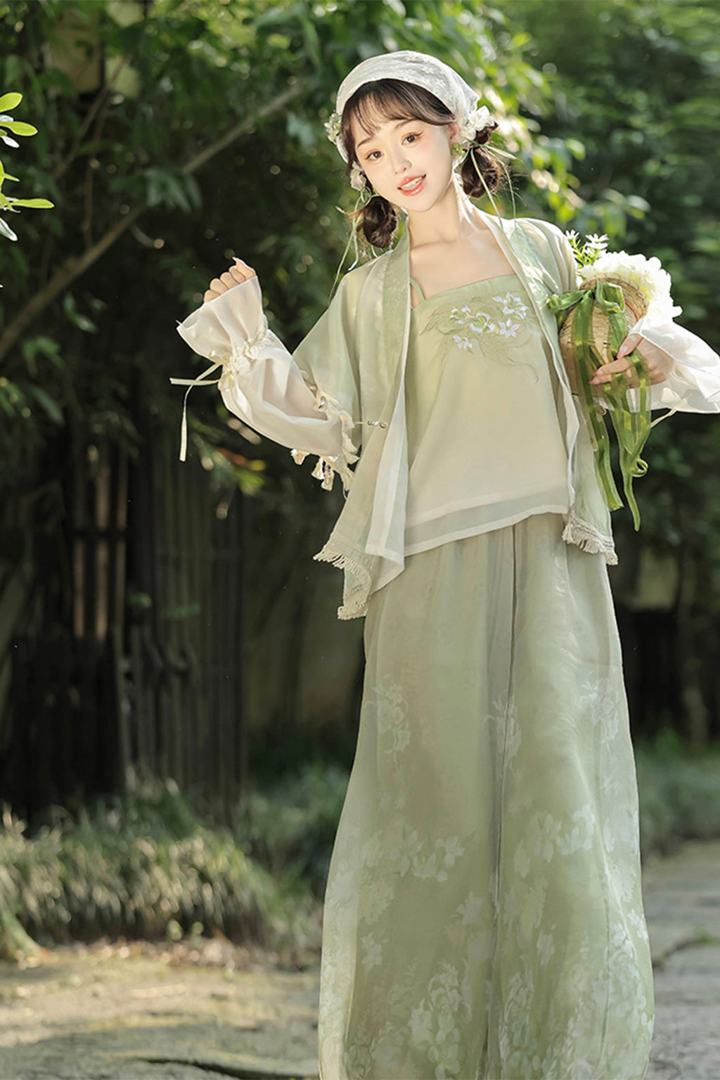 Modern Hanfu with Purple Lantern Pants for Daily Commute - zilingzhou 紫菱舟