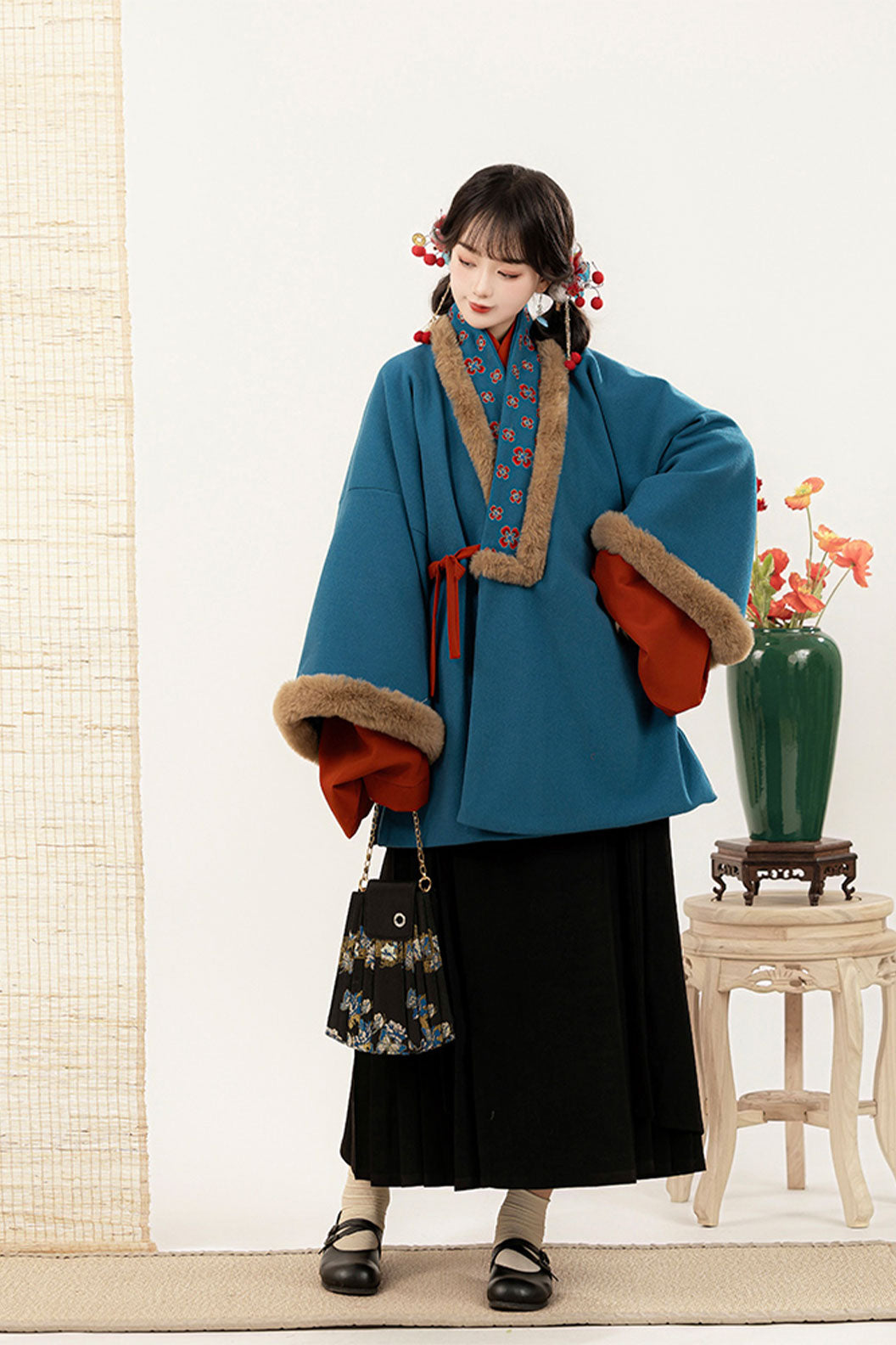 Modern Hanfu with Triangle Set Straight Collar and Short Jacket - dongruo 冬若