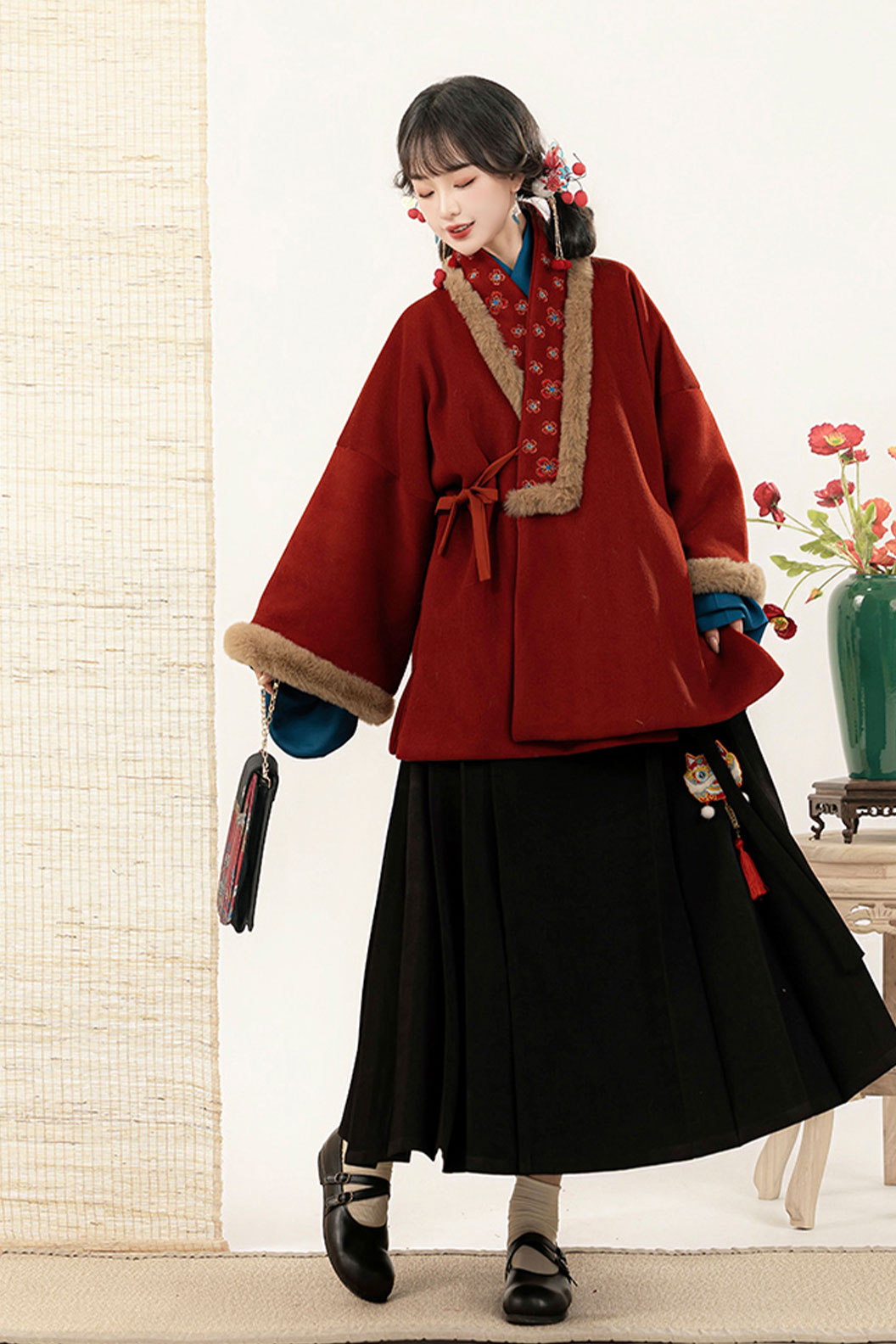 Modern Hanfu with Triangle Set Straight Collar and Short Jacket - dongruo 冬若
