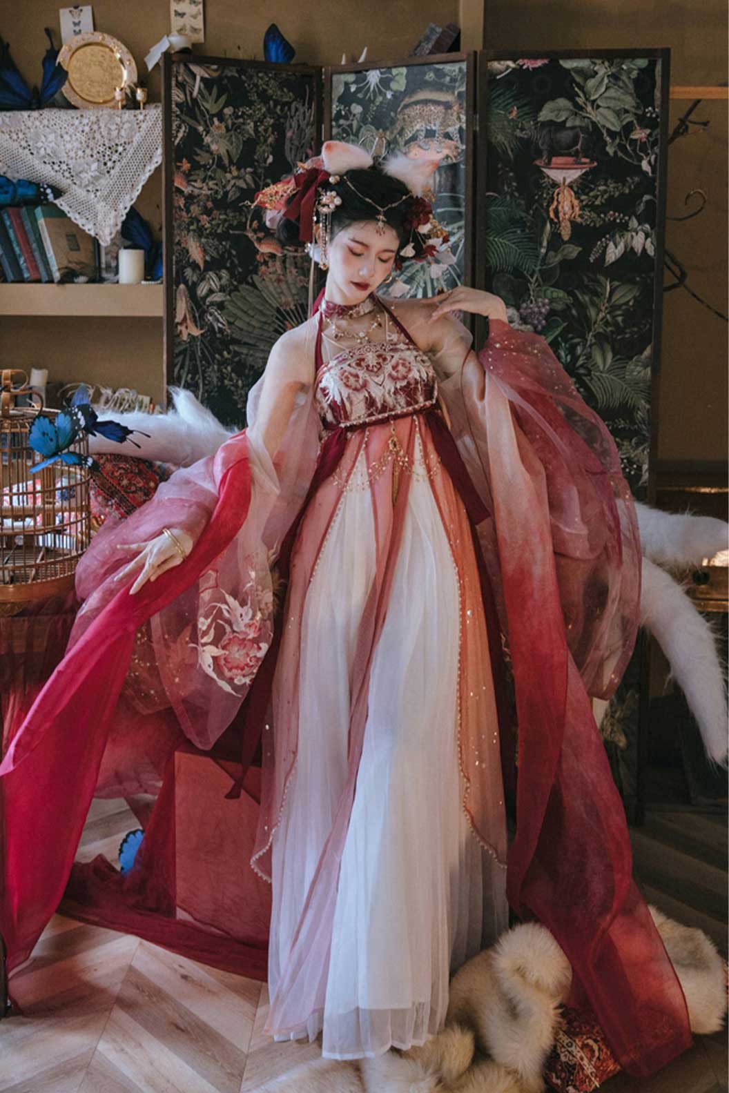 Myth & Legend hanfu wide sleeved robe pibo by Daji- 妲己