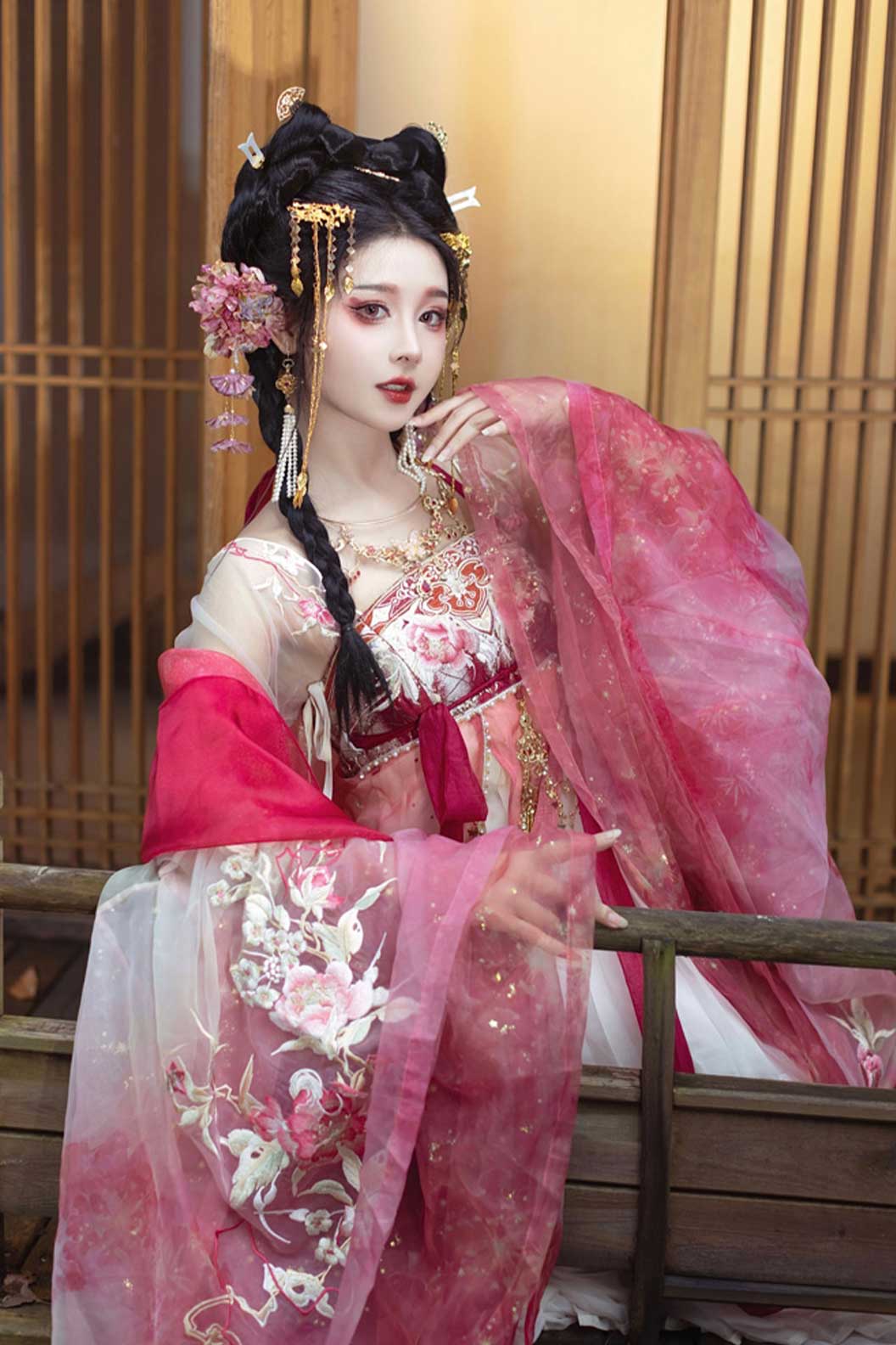 Myth & Legend hanfu wide sleeved robe pibo by Daji- 妲己