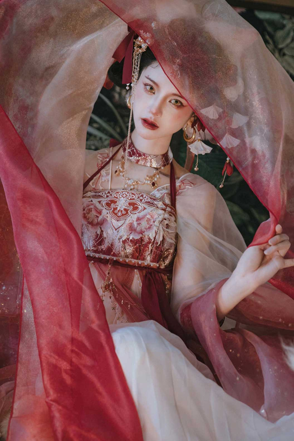 Myth & Legend hanfu wide sleeved robe pibo by Daji- 妲己
