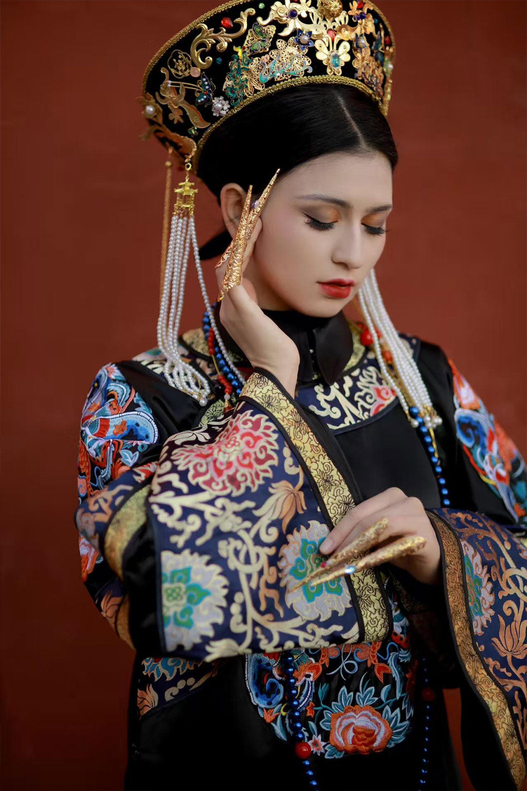 Qing Dynasty hanfu and manchu traditional costume hanfu dress with Imperial style - ningshuangchang 凝霜裳