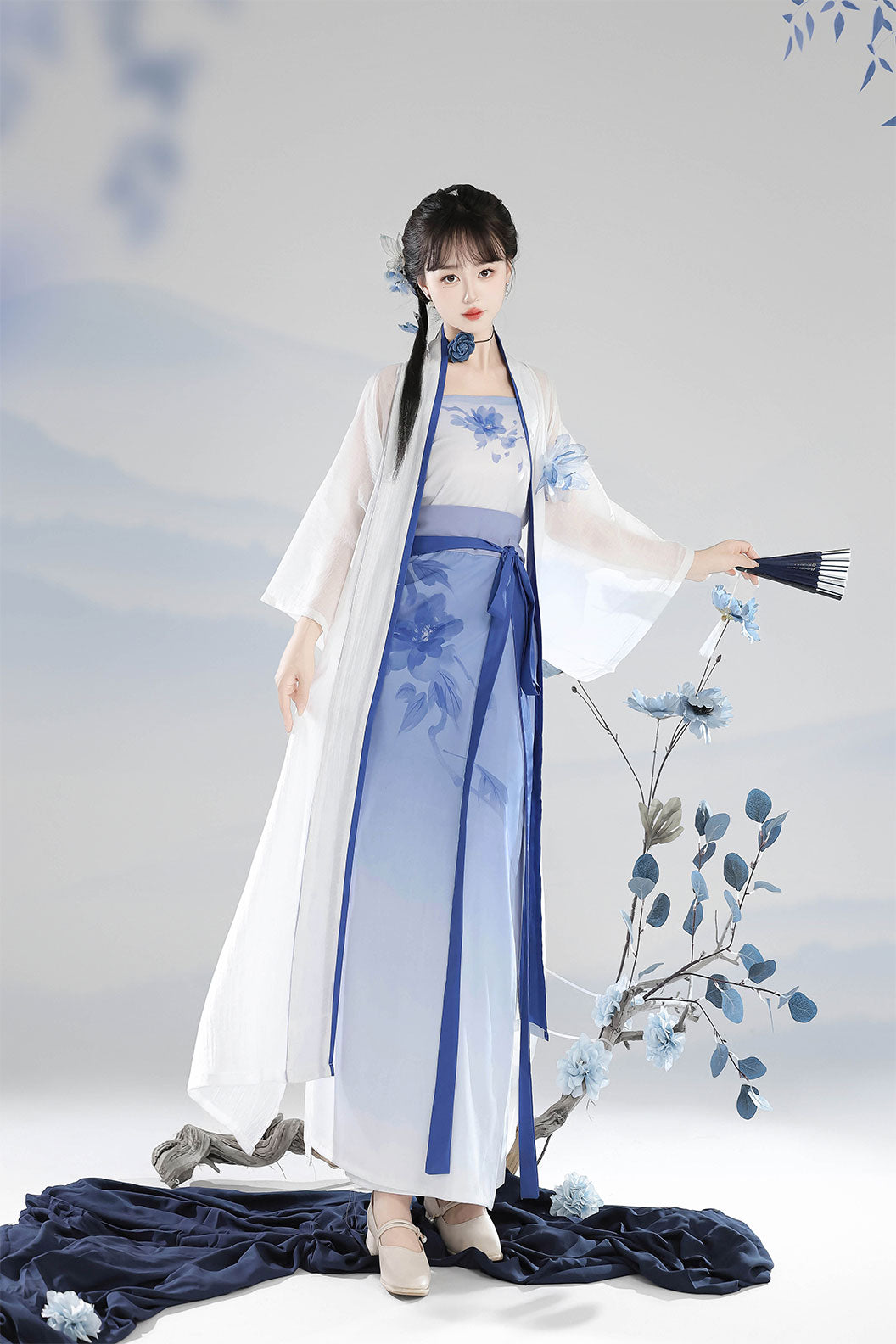 Song Dynasty White-green Hanfu Dress Bòzi Robe with Long Shirt - guyu 谷雨