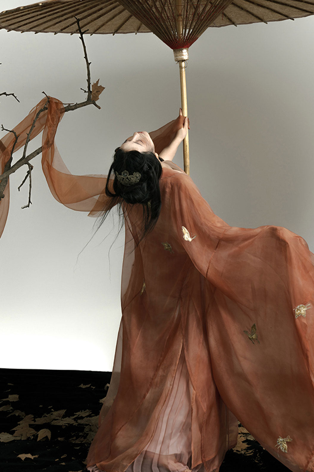 Song Dynasty Brown Hanfu Dress with One-Piece Waist-length Skirt and Long Shirt - kudie 枯蝶
