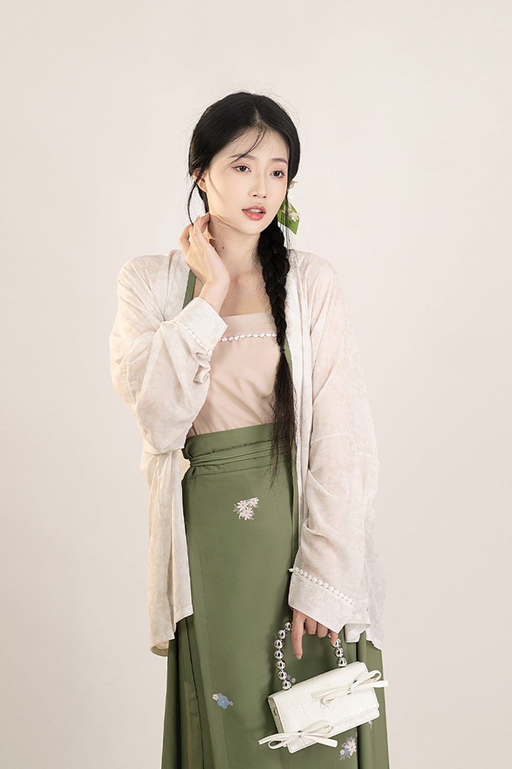Song Dynasty Clothing Triple Pleat Skirt Airplane Sleeves Gray Hanfu Dress - xueli 雪梨
