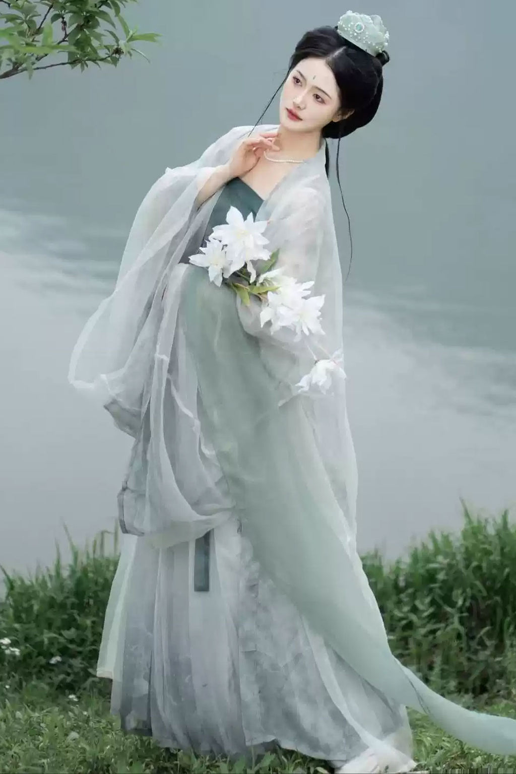 Song Dynasty Green Hanfu Dress with Wide Sleeve Shirt - liuyan 柳烟