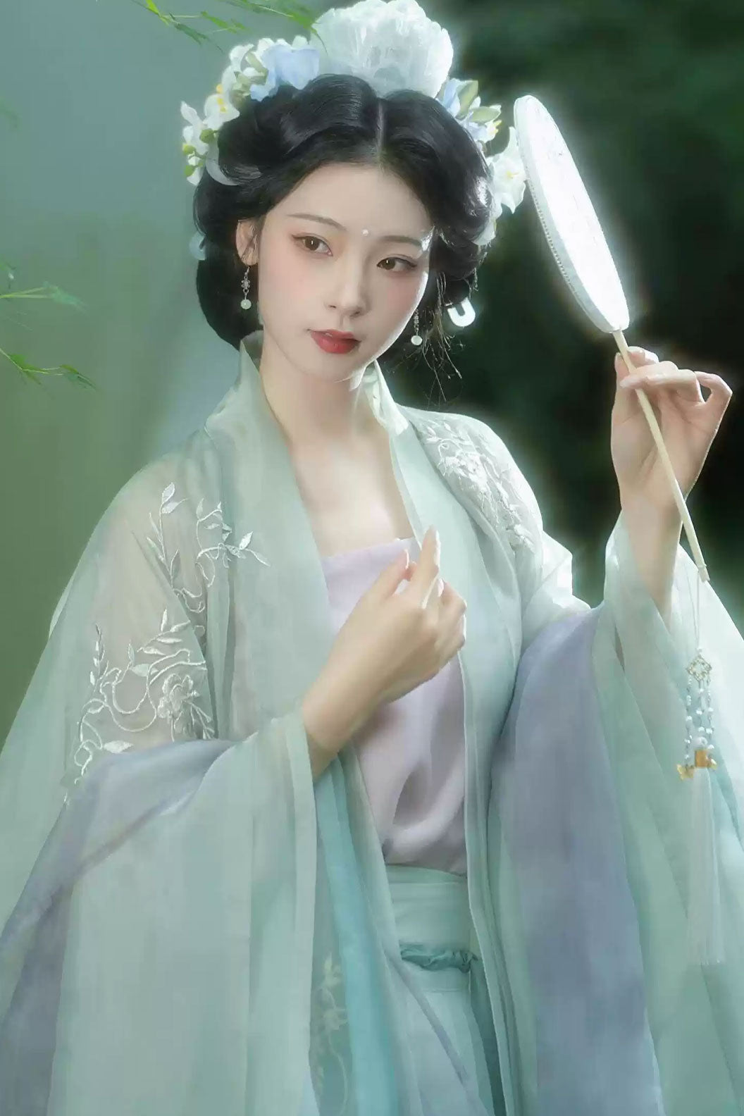 Song dynasty hanfu Green hanfu dress Embroidered Wide Sleeve Shirt - daise 黛色
