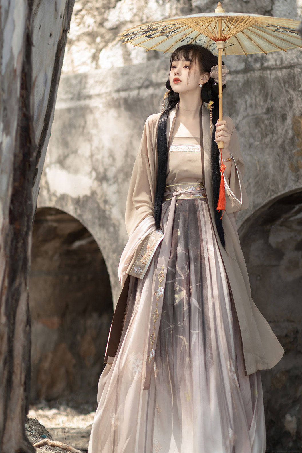 Song dynasty qiyao ruqun hanfu dress with beizi- zhuying 竹影
