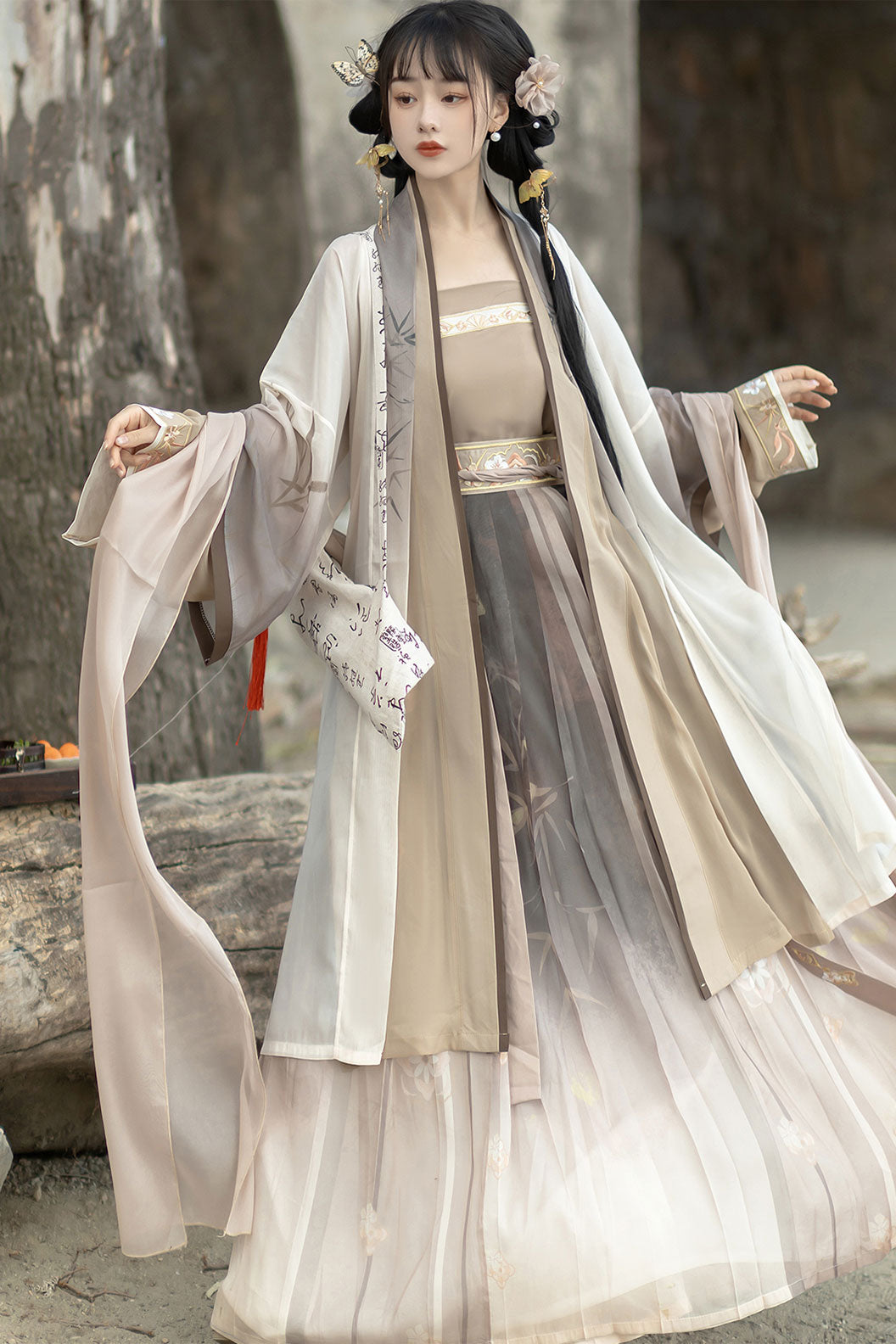 Song dynasty qiyao ruqun hanfu dress with beizi- zhuying 竹影