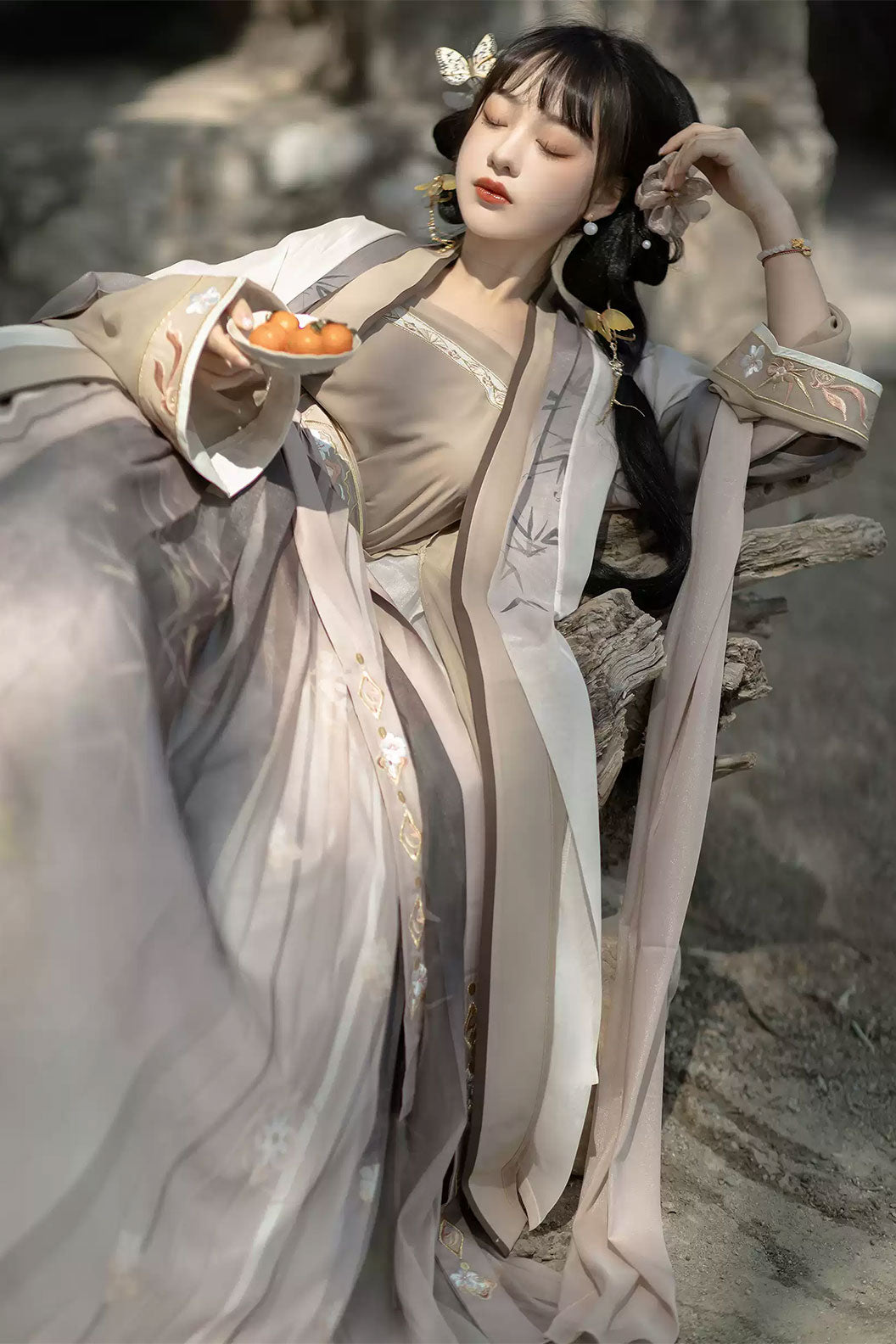 Song dynasty qiyao ruqun hanfu dress with beizi- zhuying 竹影