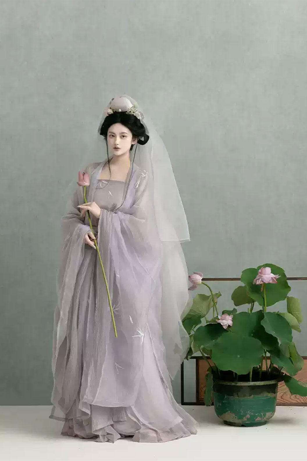 Song Dynasty Purple Hanfu Dress with Embroidery and Wide Sleeve Shirt - zhuyin 竹音