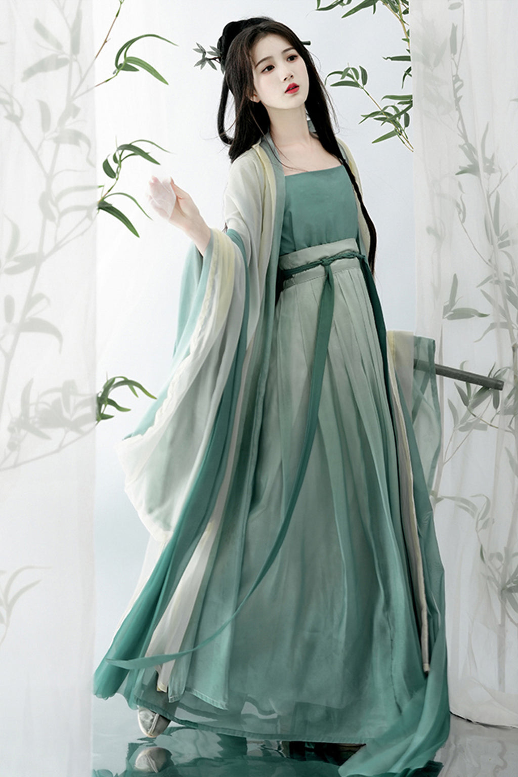 Song Dynasty Wide Sleeve Long Robe Pleated Skirt Green Hanfu Dress - qingdai 青黛