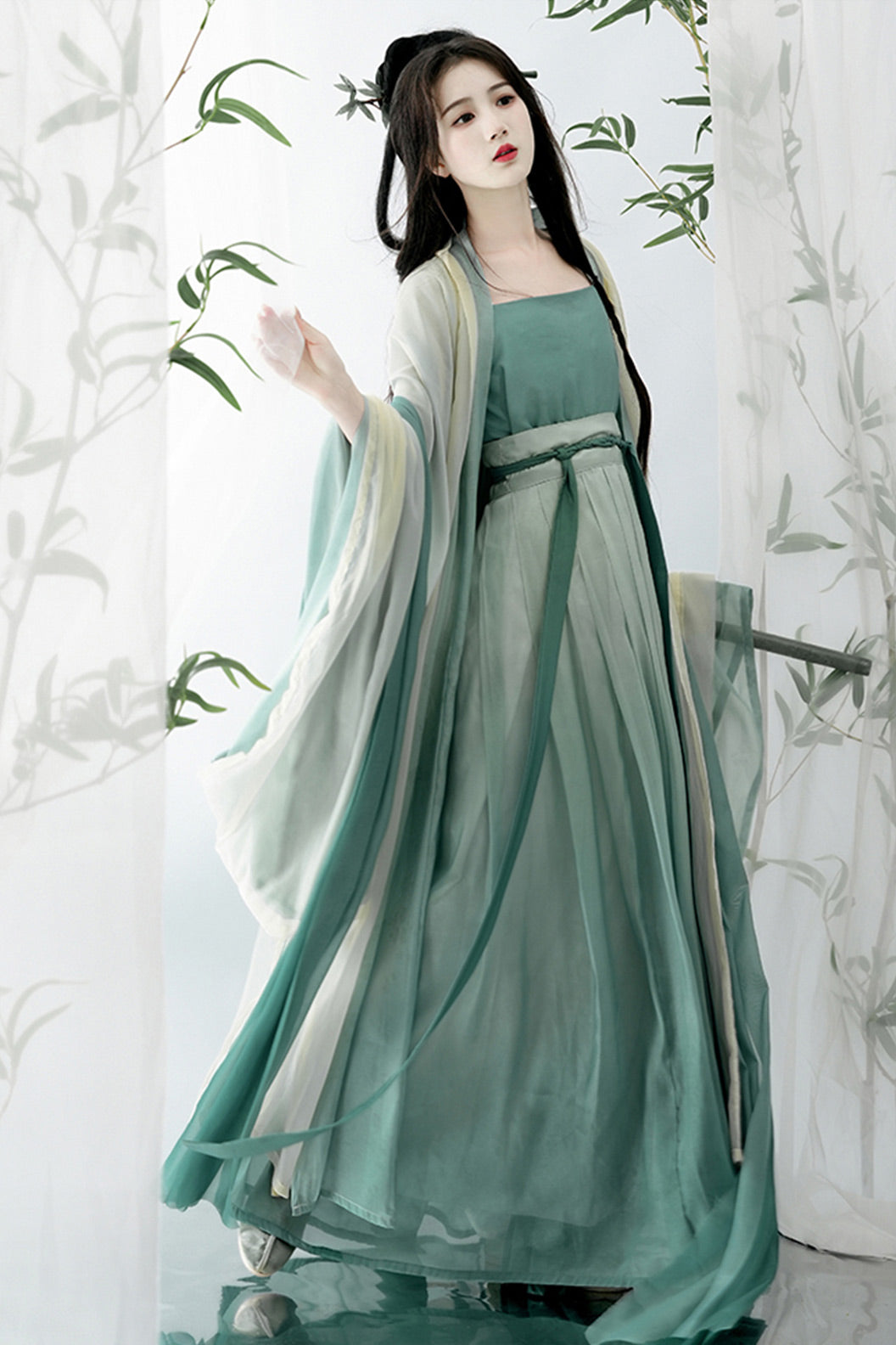Song Dynasty Wide Sleeve Long Robe Pleated Skirt Green Hanfu Dress - qingdai 青黛
