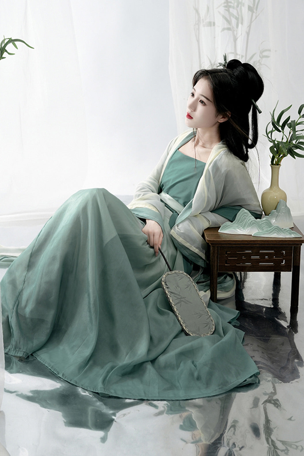 Song Dynasty Wide Sleeve Long Robe Pleated Skirt Green Hanfu Dress - qingdai 青黛