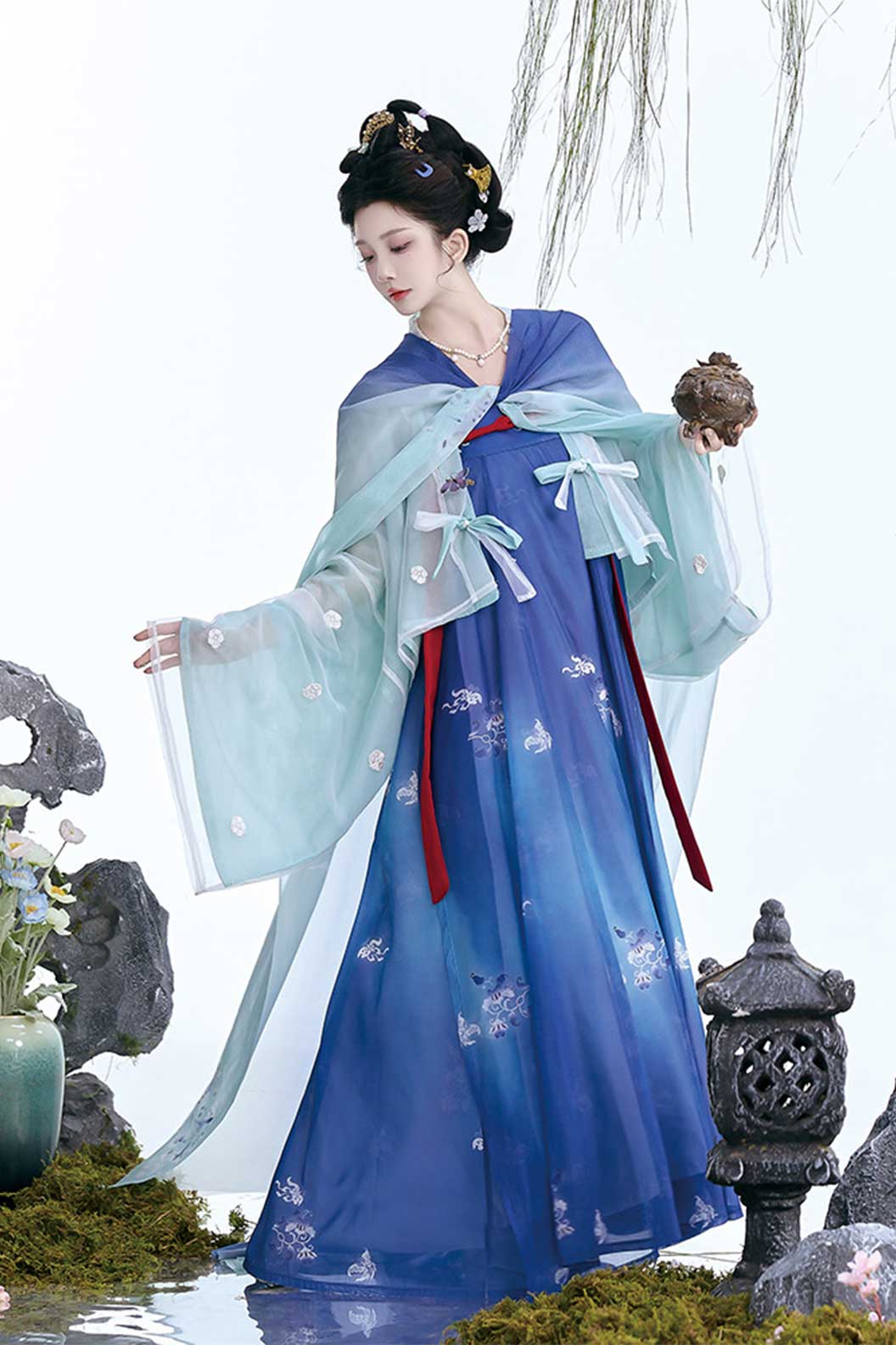 Song Dynasty Blue Hanfu Dress with Embroidered Double Cloak and Pleated Skirt - yuanshandai 远山黛
