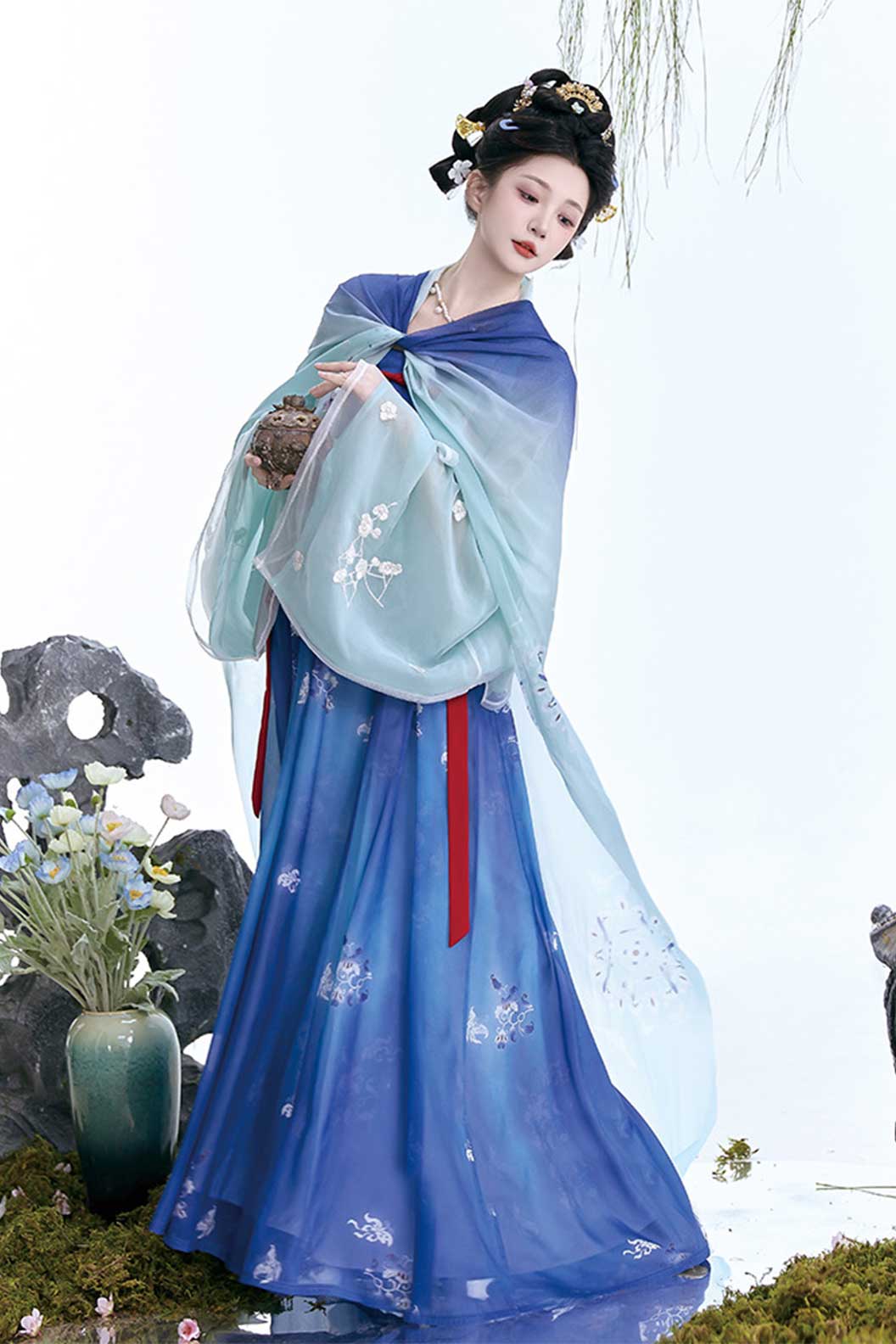 Song Dynasty Blue Hanfu Dress with Embroidered Double Cloak and Pleated Skirt - yuanshandai 远山黛