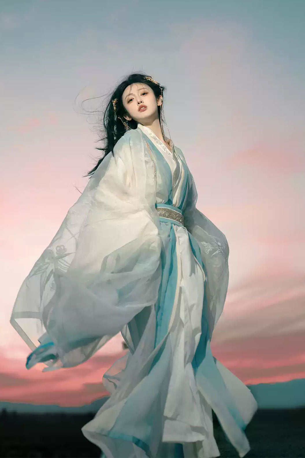 Tang Dynasty Blue Hanfu Dress with Embroidery Chinese Style - luoshenfu 洛神赋