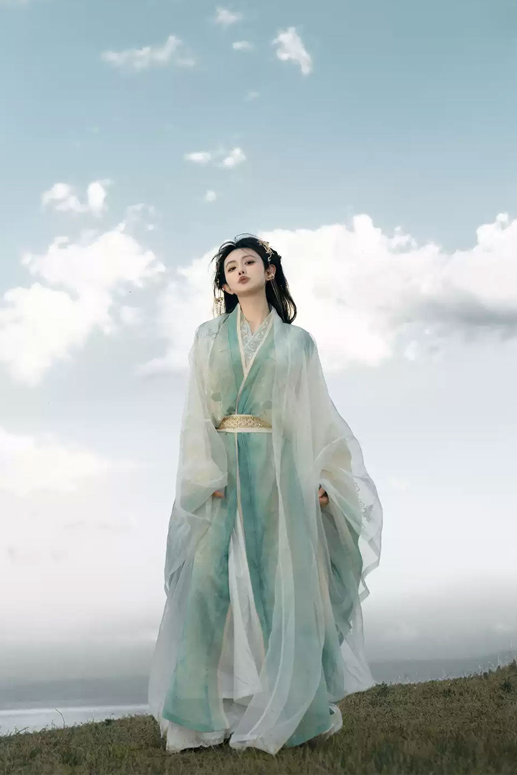 Tang Dynasty Blue Hanfu Dress with Embroidery Chinese Style - luoshenfu 洛神赋