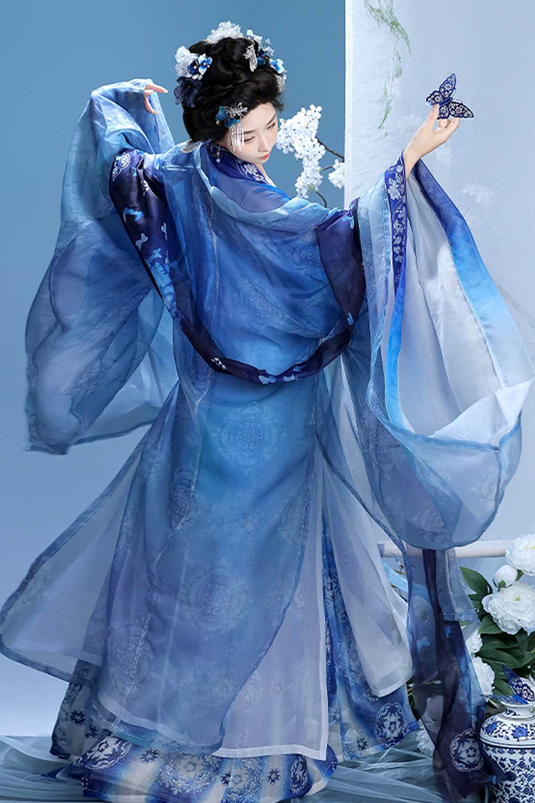 Tang Dynasty Blue Hanfu Dress with qixiong ruqun Ruqun and Wide Sleeve Shirt - qingcimudn 青瓷牡丹