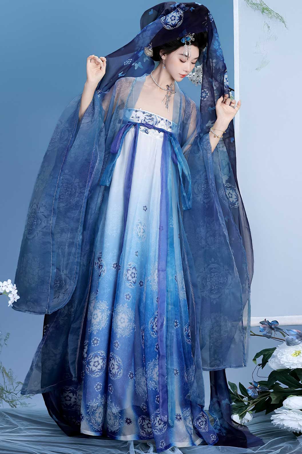 Tang Dynasty Blue Hanfu Dress with qixiong ruqun Ruqun and Wide Sleeve Shirt - qingcimudn 青瓷牡丹