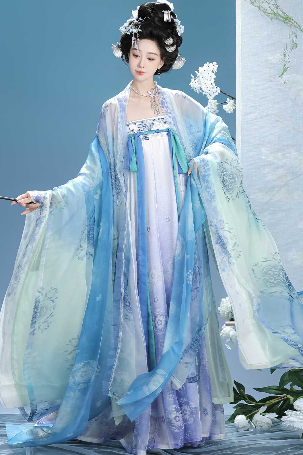 Tang Dynasty Blue Hanfu Dress with qixiong ruqun Ruqun and Wide Sleeve Shirt - qingcimudn 青瓷牡丹