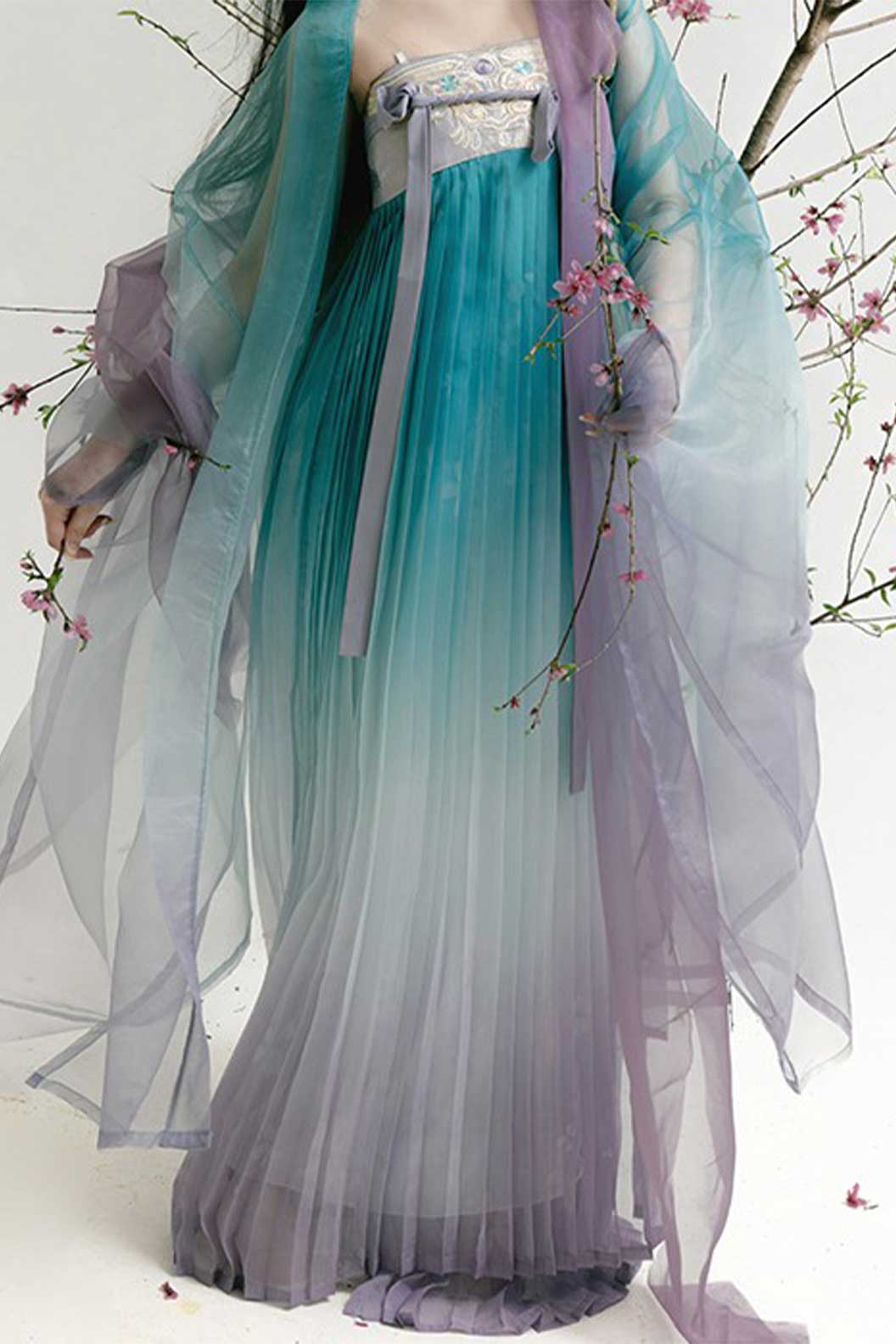 Tang Dynasty Blue-Purple Hanfu with Embroidery and Chest-High Ruqun Skirt - chuge 楚歌